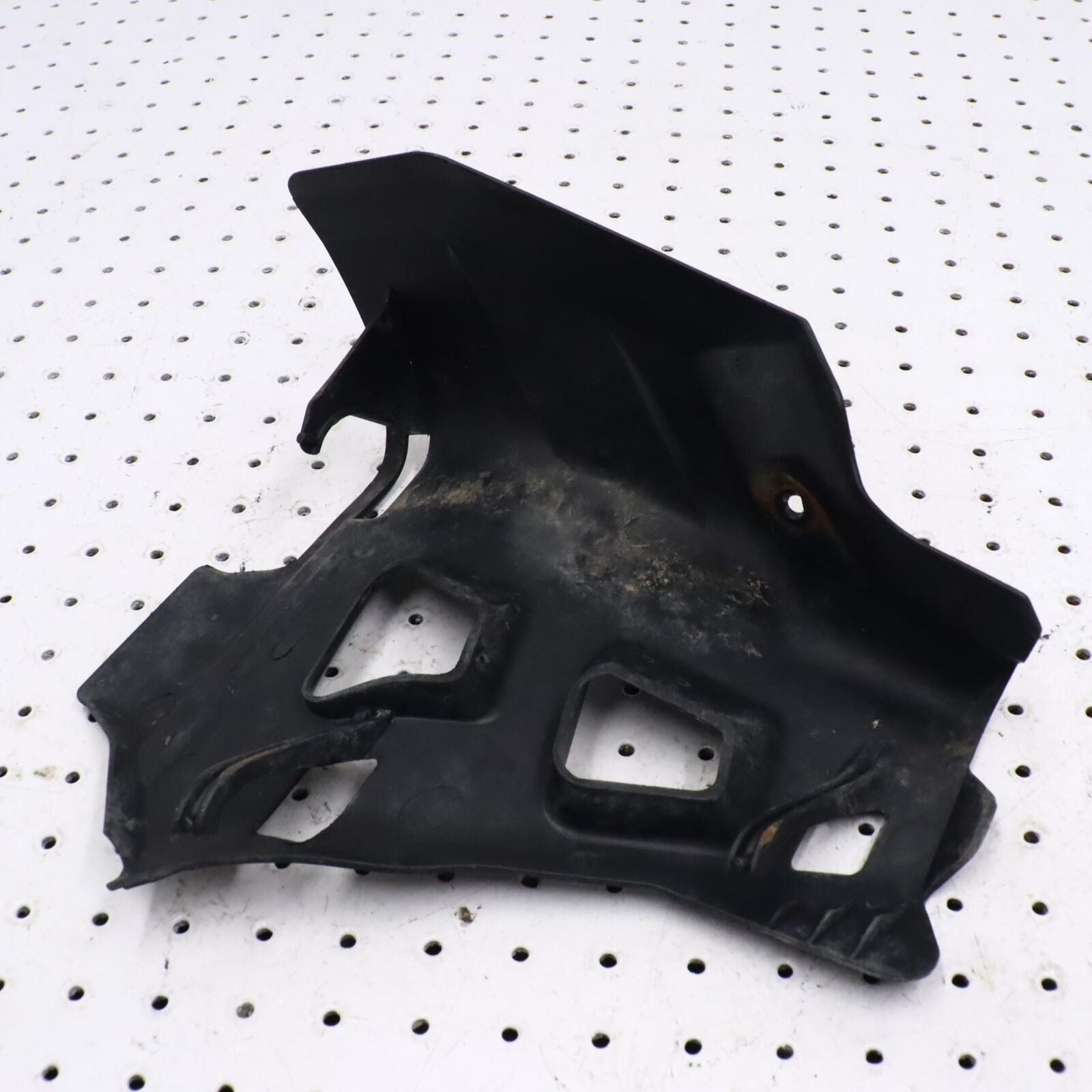 2013 YAMAHA GRIZZLY 700 FRONT RIGHT ARM GUARD 1HP-F3133-00-00 