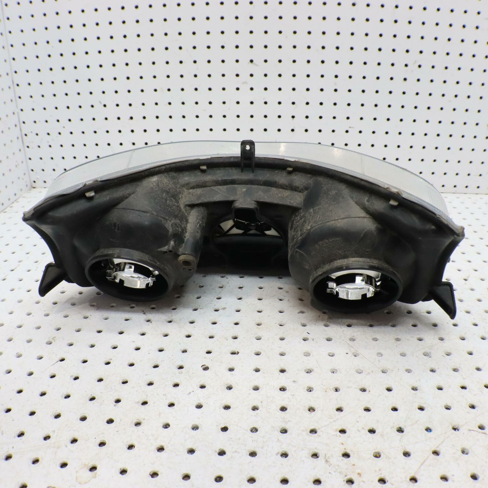 2006 POLARIS RMK 700 FRONT HEAD LIGHT LAMP HEADLIGHT 2410397