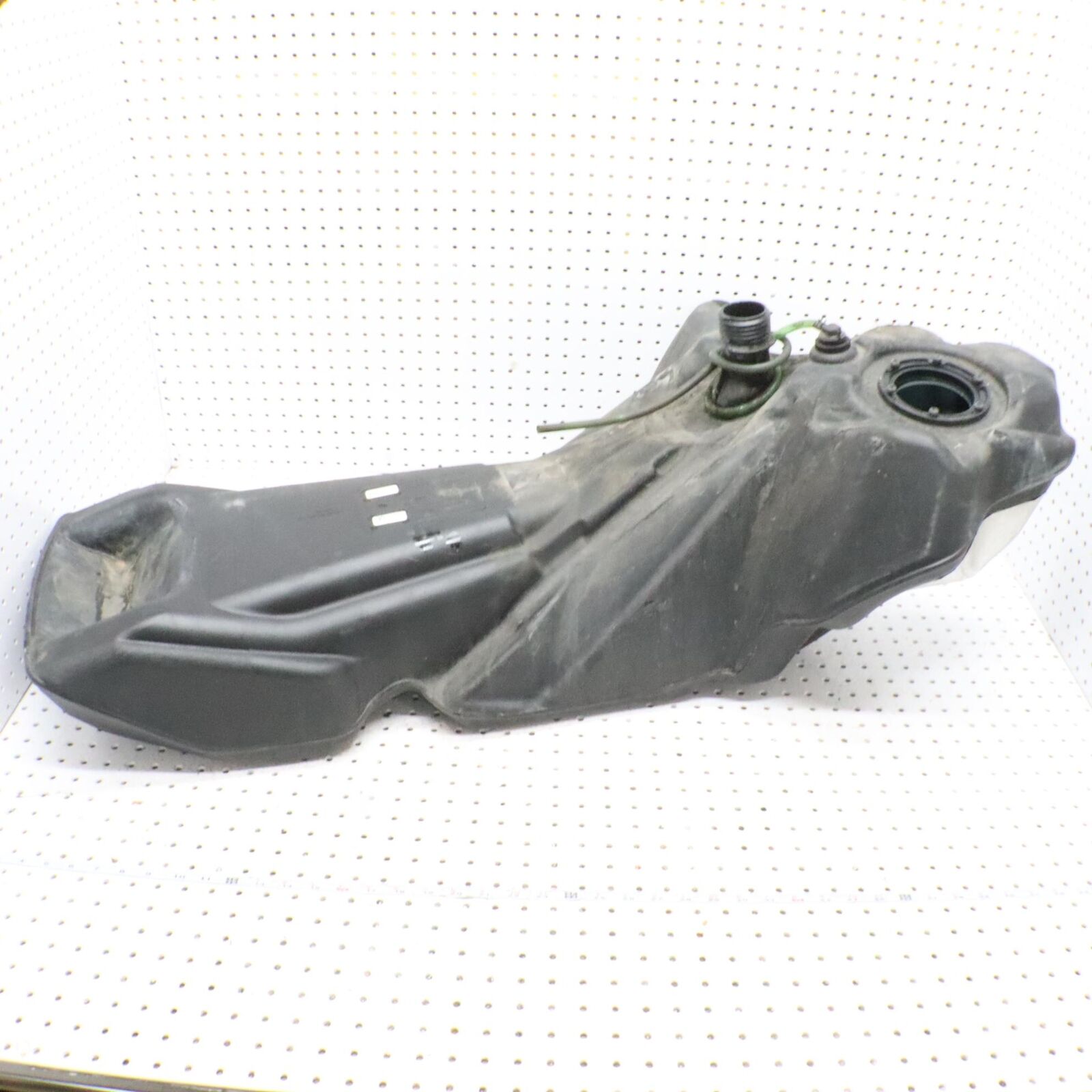 2014 ARCTIC CAT M8000 GAS TANK FUEL TANK  1770-032 1770-250