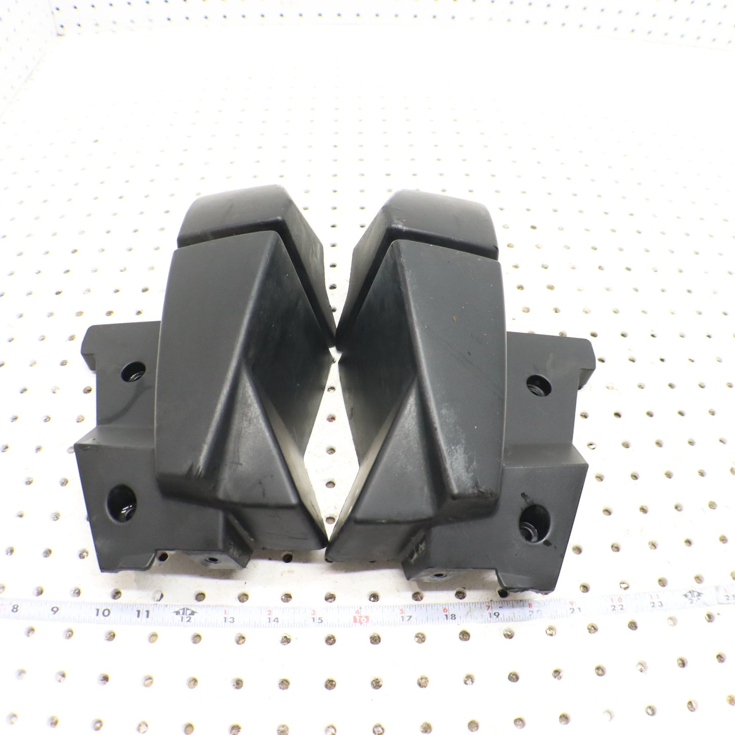 2009 Polaris Sportsman Xp 850 Rear Bumper Cover L & R 5435826-070; 5437453-070