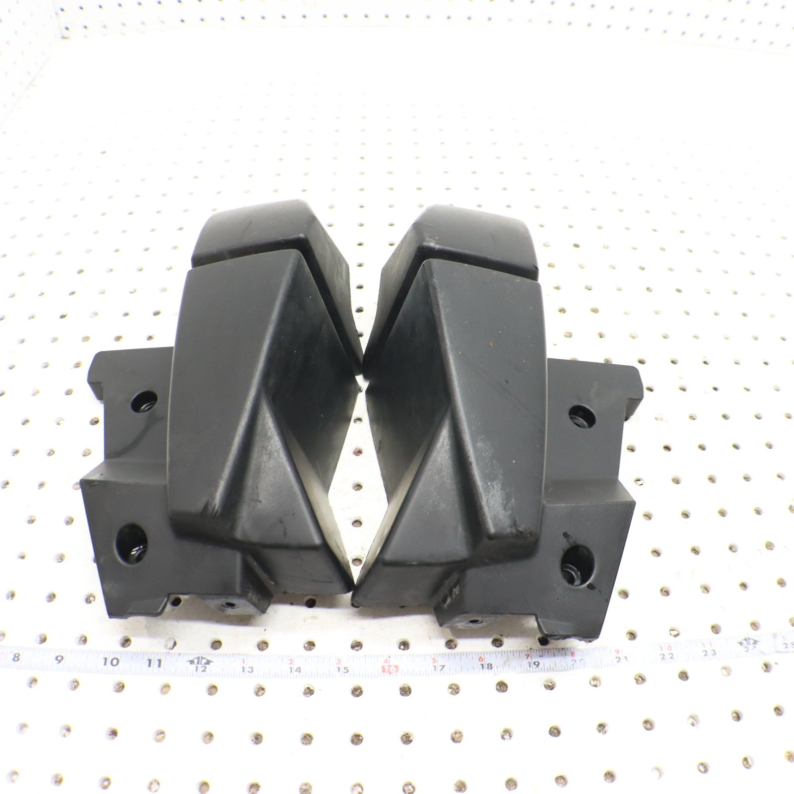2009 Polaris Sportsman Xp 850 Rear Bumper Cover L & R 5435826-070; 5437453-070