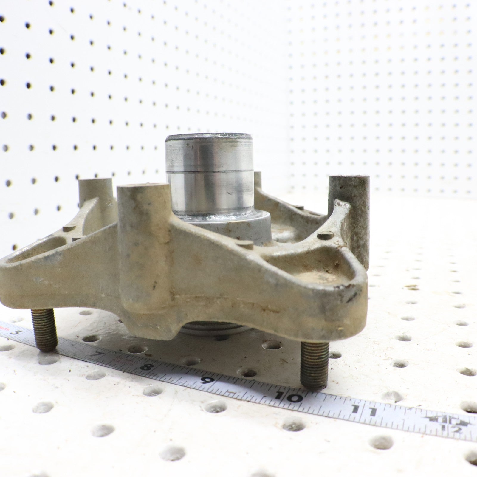 2015 Polaris Sportsman 570 Wheel Hub 5135113 5143629 REAR