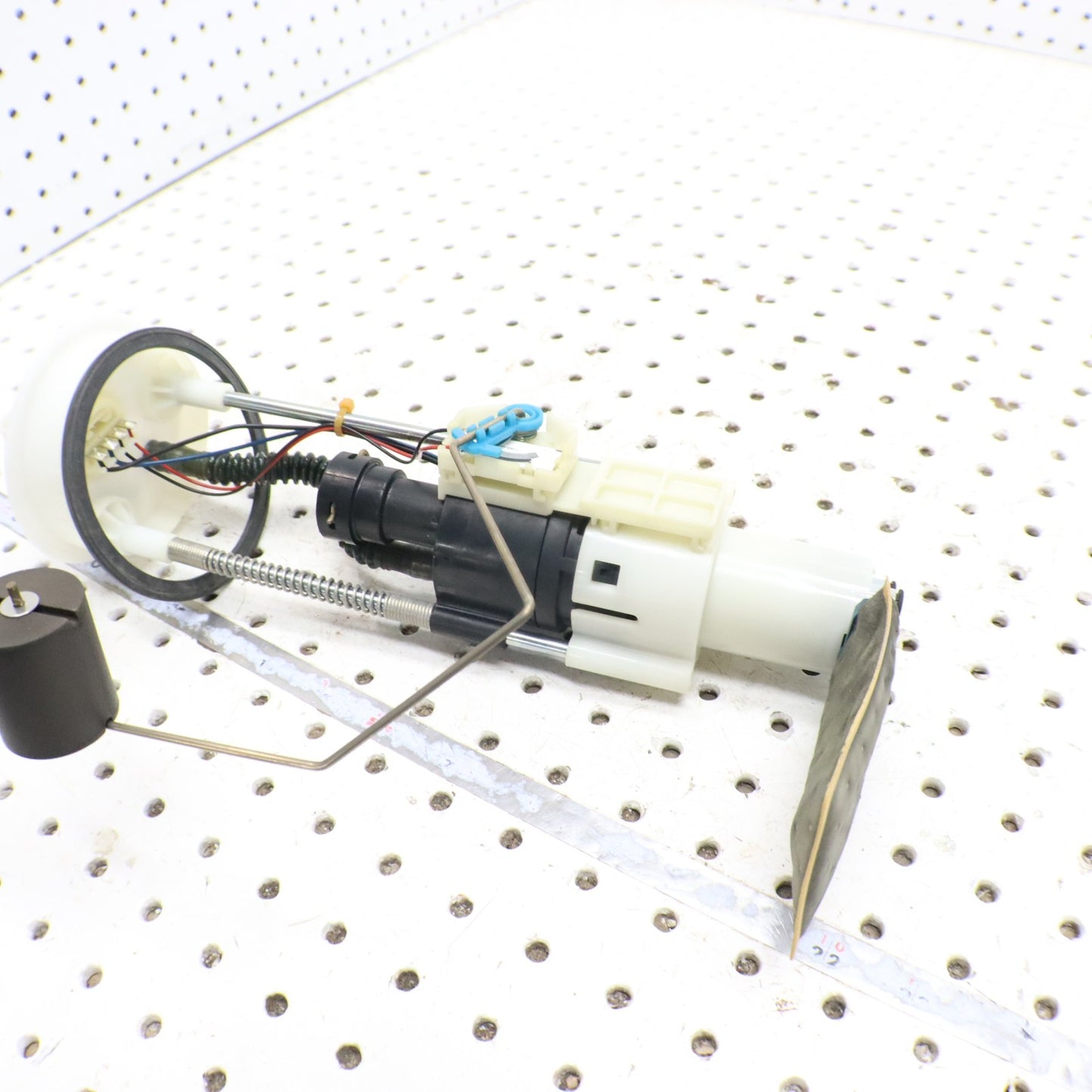 2013 Polaris Ranger Xp 900 Fuel Pump 2521307 2204852
