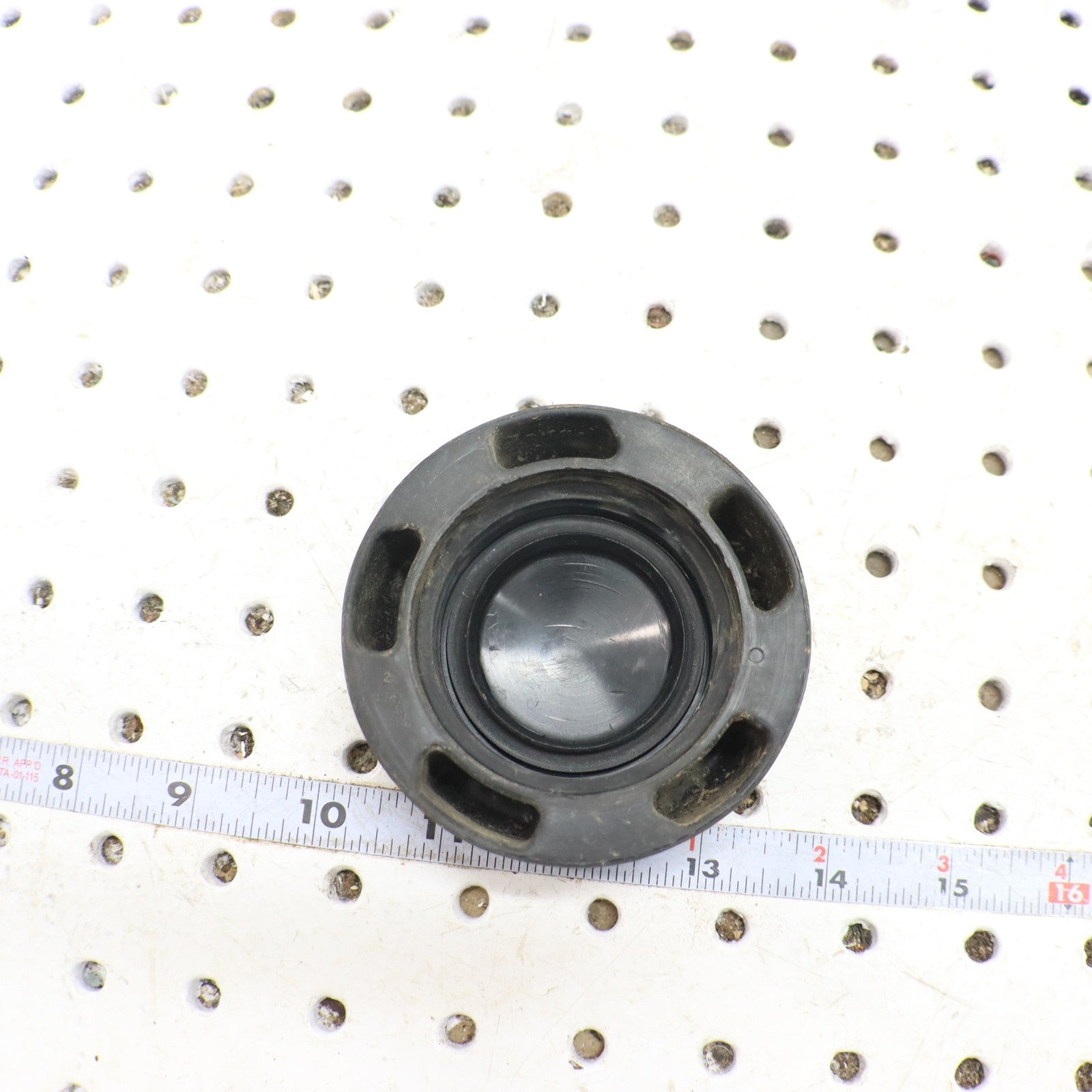 2009 Polaris Sportsman Xp 850 Gas Tank Cap Cover Lid 5433687; 5450389