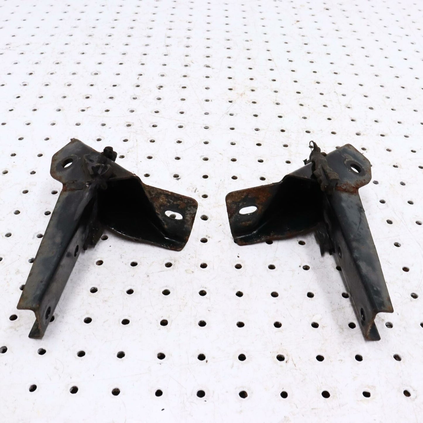 2006 POLARIS CLASSIC 700 FRONT SHOCK TOWERS MOUNTS 1014796-067 1014795-067