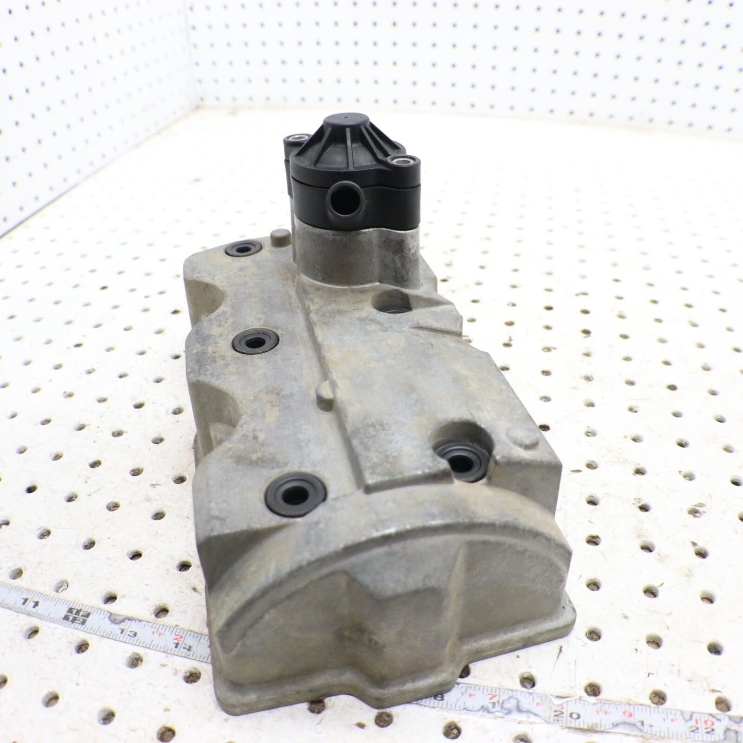 2010 POLARIS SPORTSMAN XP 850 VALVE ROCKER COVER 5510655