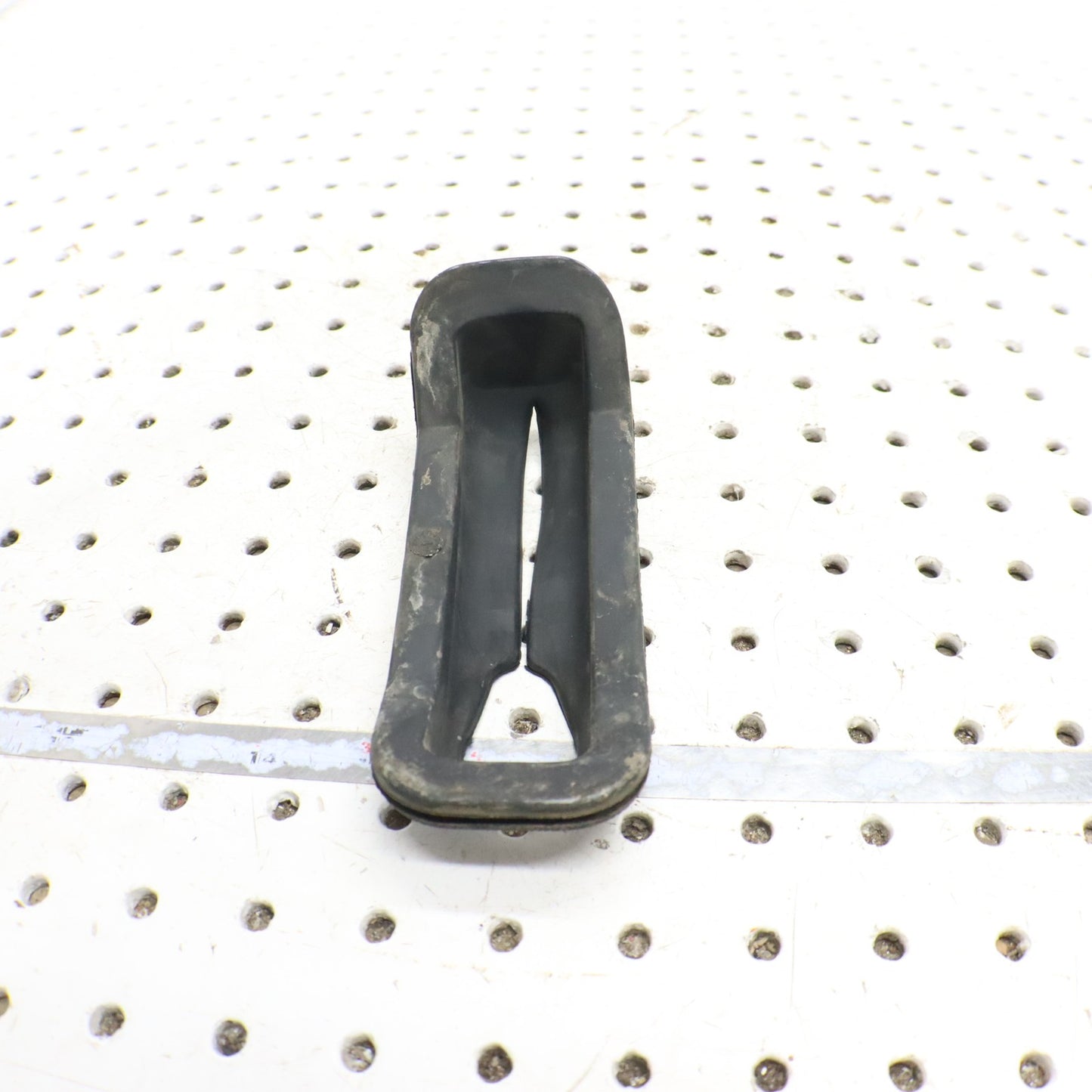 2013 Polaris Ranger 800  PARK BRAKE GROMMET 5413958