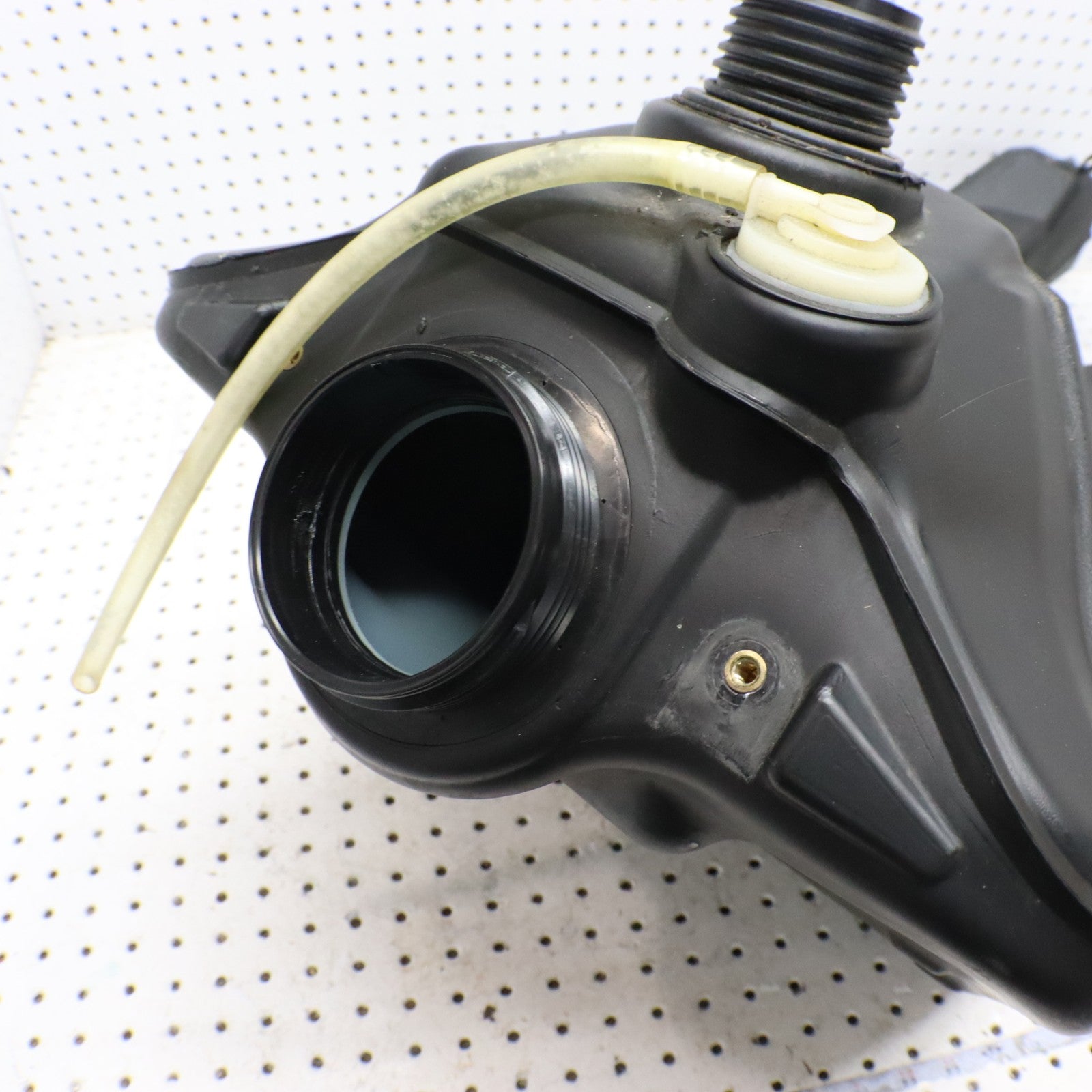 2016 Polaris Rush 800 Gas Tank Fuel Tank 2521341; 2521340