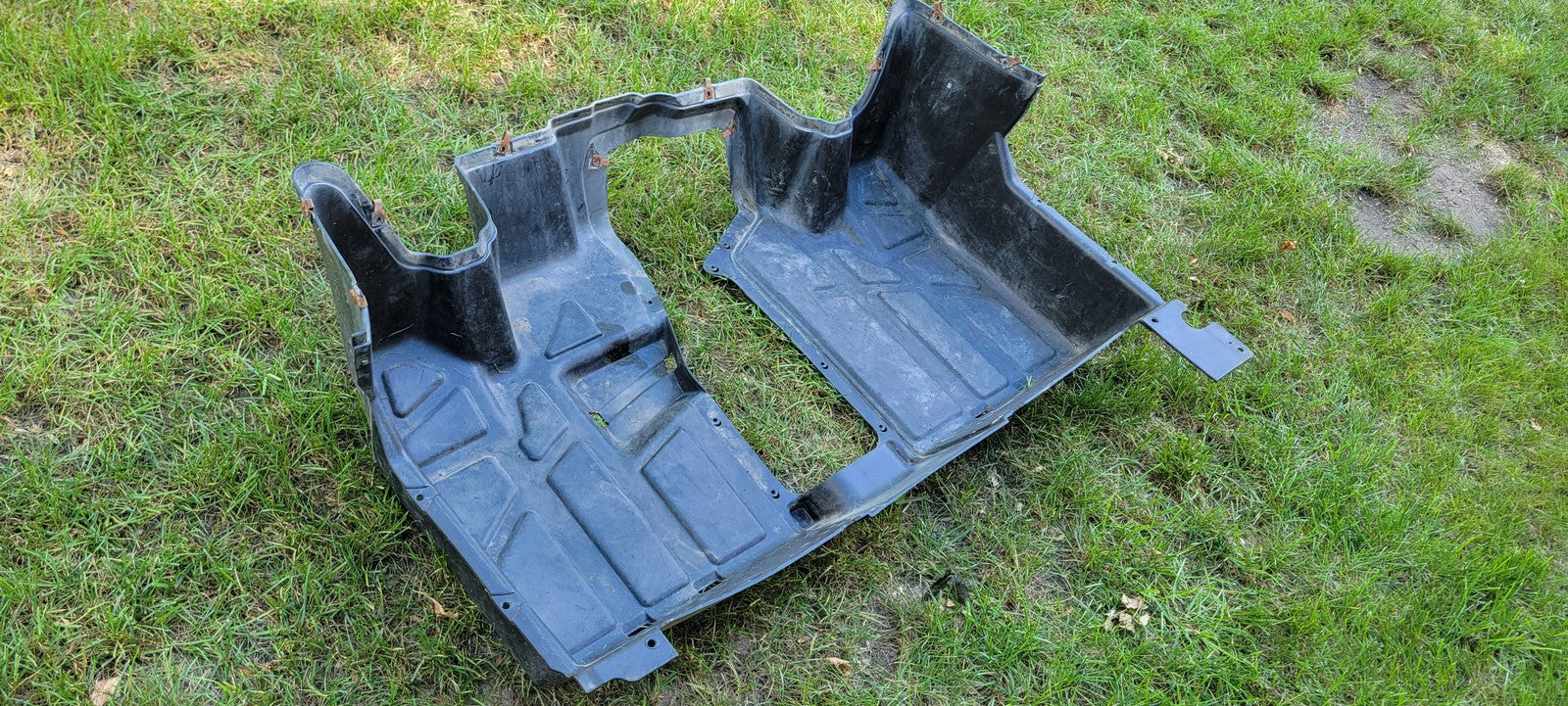 2009 Polaris Rzr 800 Floor Bottom 5437766-070 ; 5438820-070