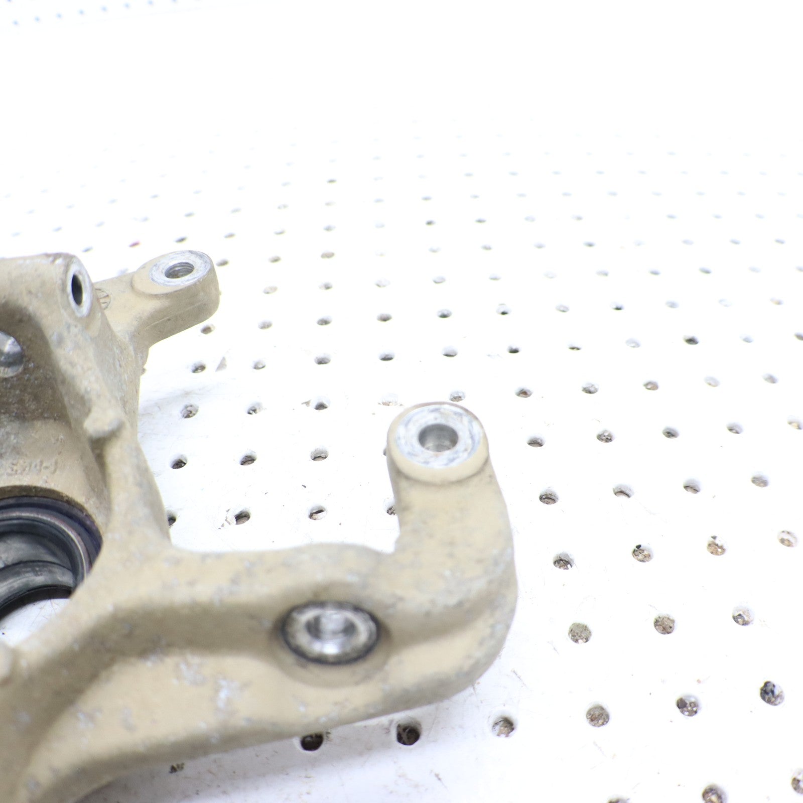 2009 Polaris Sportsman Xp 850 Steering Knuckle RIGHT 5136734; 5143614