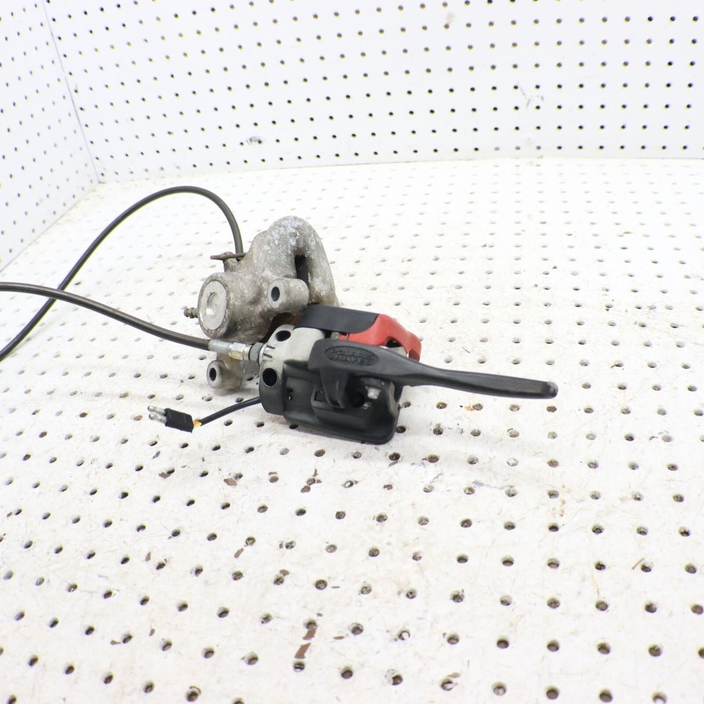 2006 POLARIS RMK 700 HAND BRAKE LEVER MASTER CYLINDER 2202785; 2202742