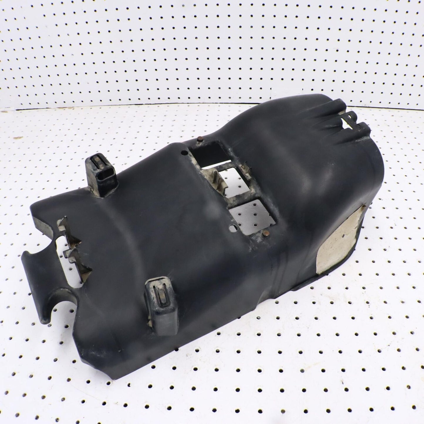 2013 YAMAHA GRIZZLY 700 GAS FUEL TANK GUARD PROTECTOR 1HP-F4141-00-00
