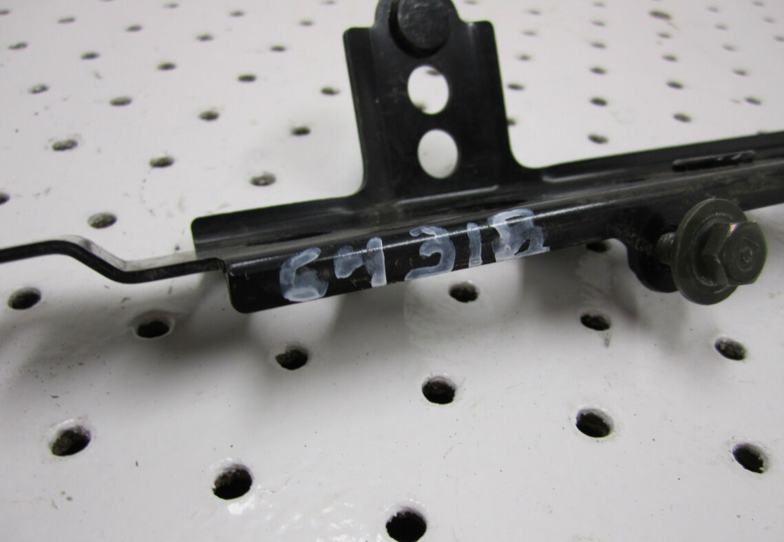 2014 KYMCO MXU 700i LE 4X4 LOWER RADIATOR BRACKET 64318 64318-LKM5-E00