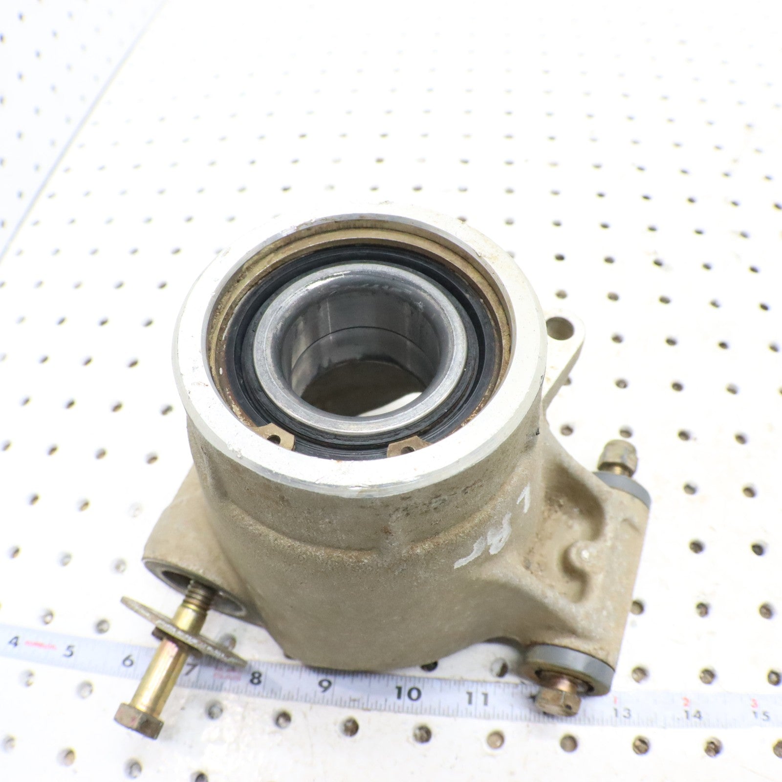 2015 Polaris Sportsman 570 Bearing Carrier Knuckle Rear 5135563 LEFT
