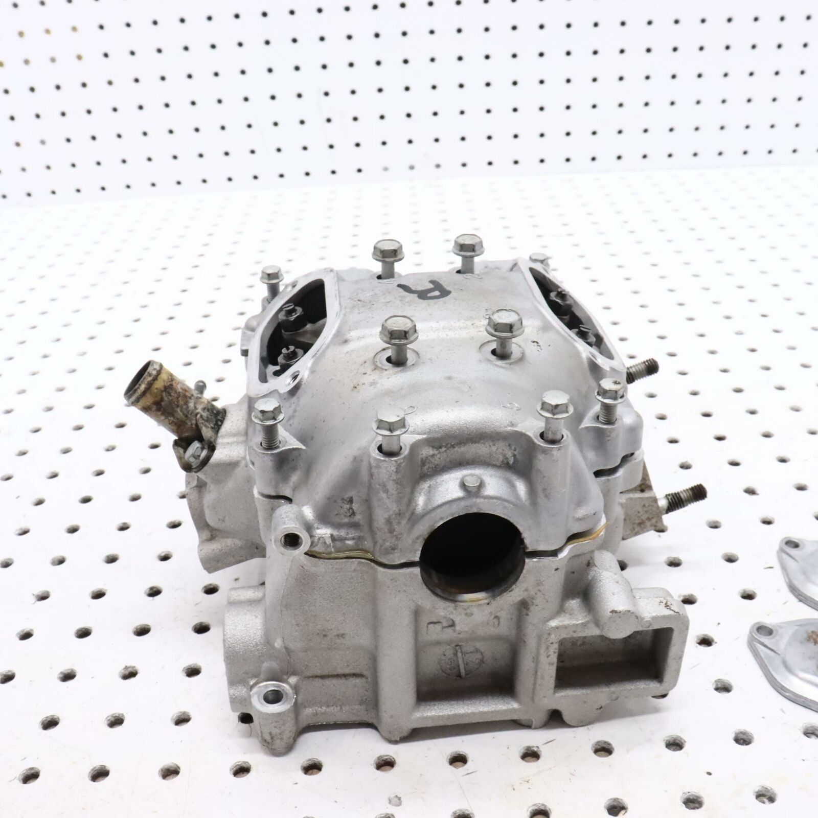 2004 ARCTIC CAT 650 CYLINDER HEAD COMP CYLINDER, RR  3201-065