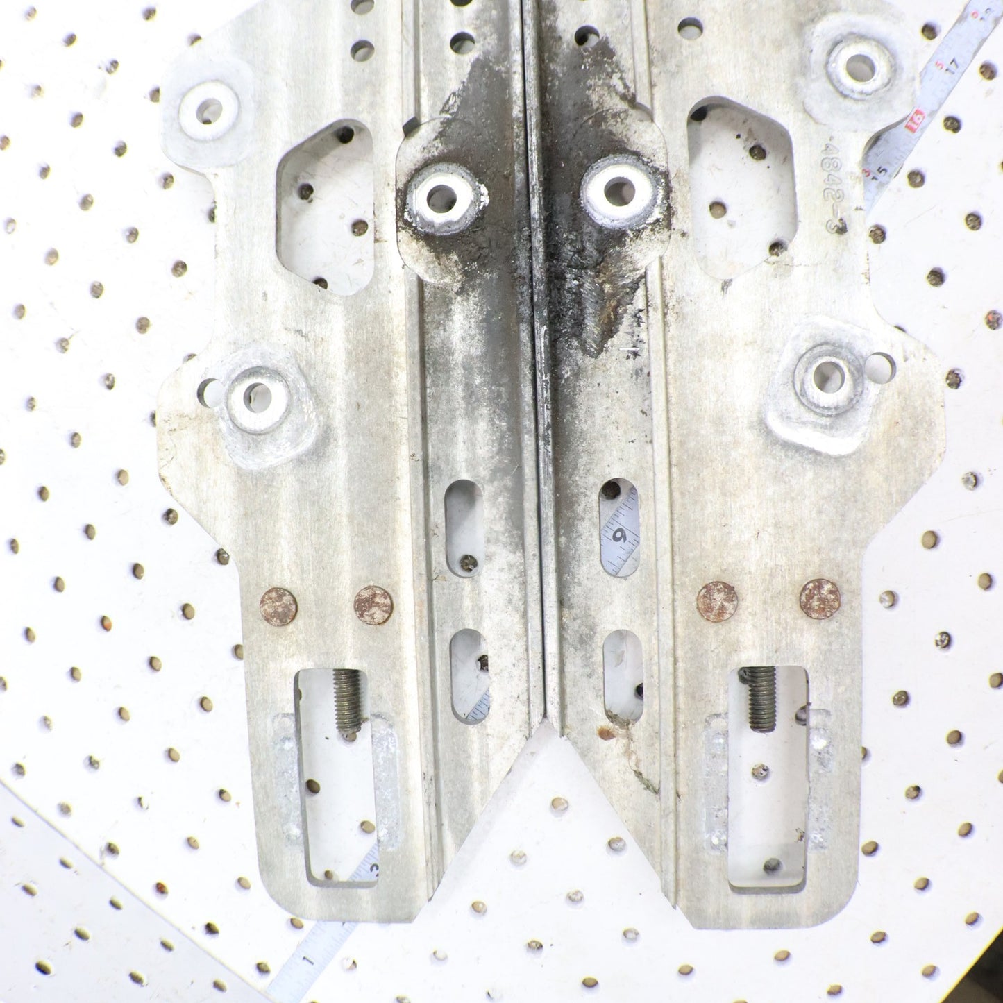 2007 Polaris Iq 600 Slide Rails L & R  1542130 ; 1542131 