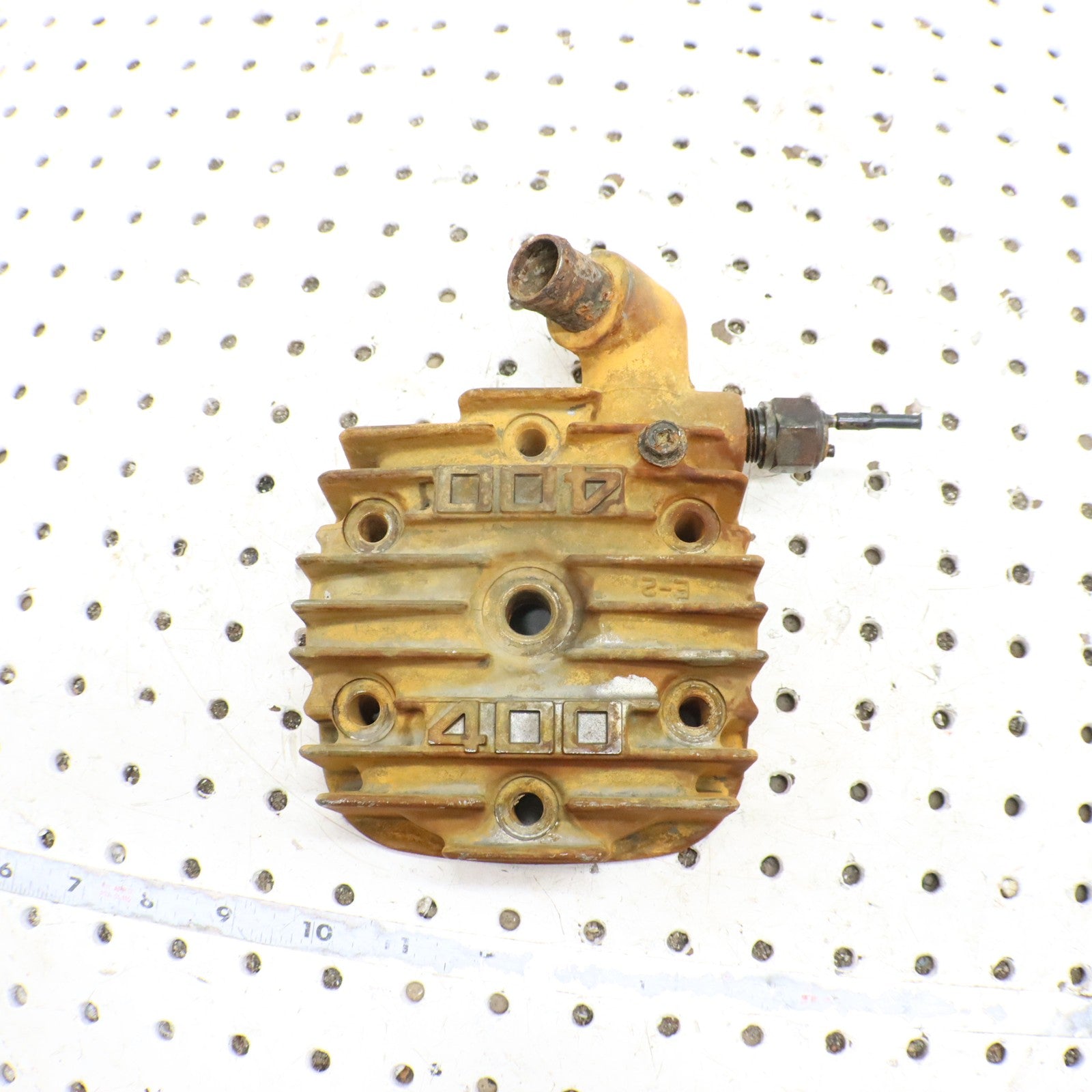 1998 Polaris Xplorer 400l Cylinder Head  3084730; 3086755