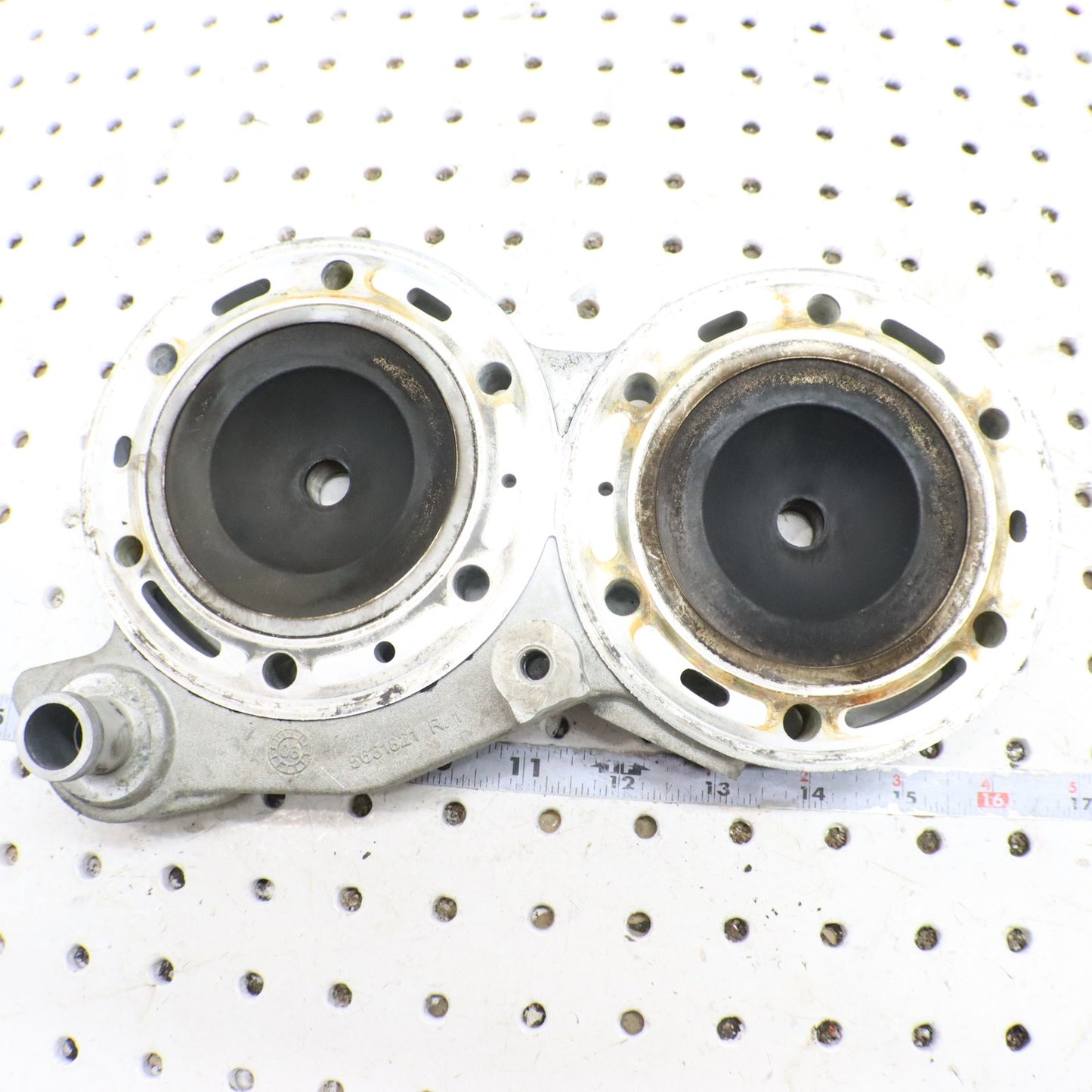 2007 Polaris Iq 600 Cylinder Head 3021790 GOOD!