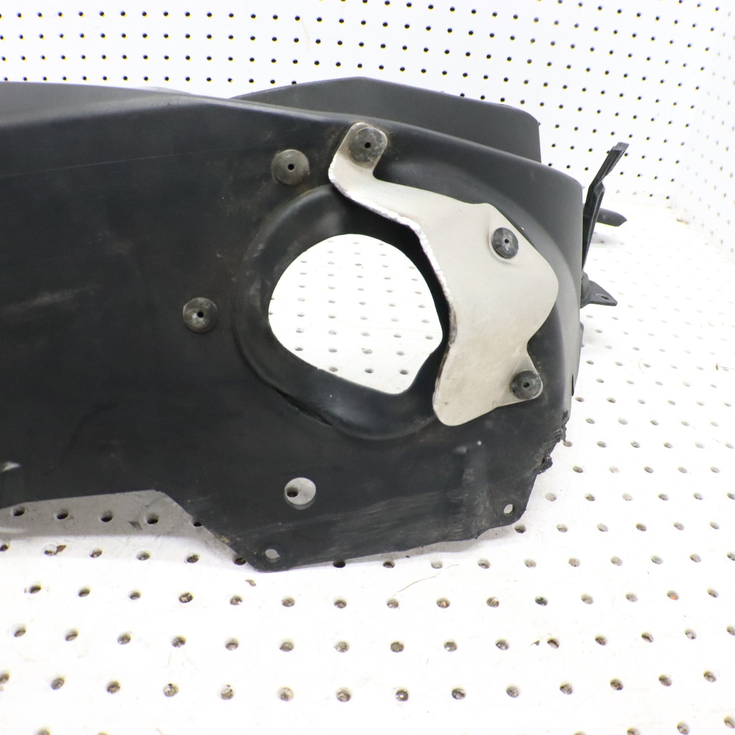 2016 Polaris Rush 800 Fender Bellypan Right 2635838