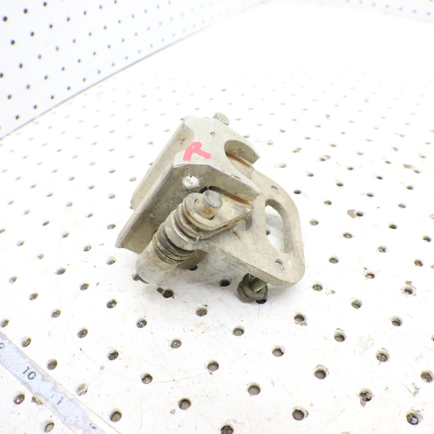 1998 Polaris Xplorer 400l Brake Caliper Front RIGHT 1910235 1910310