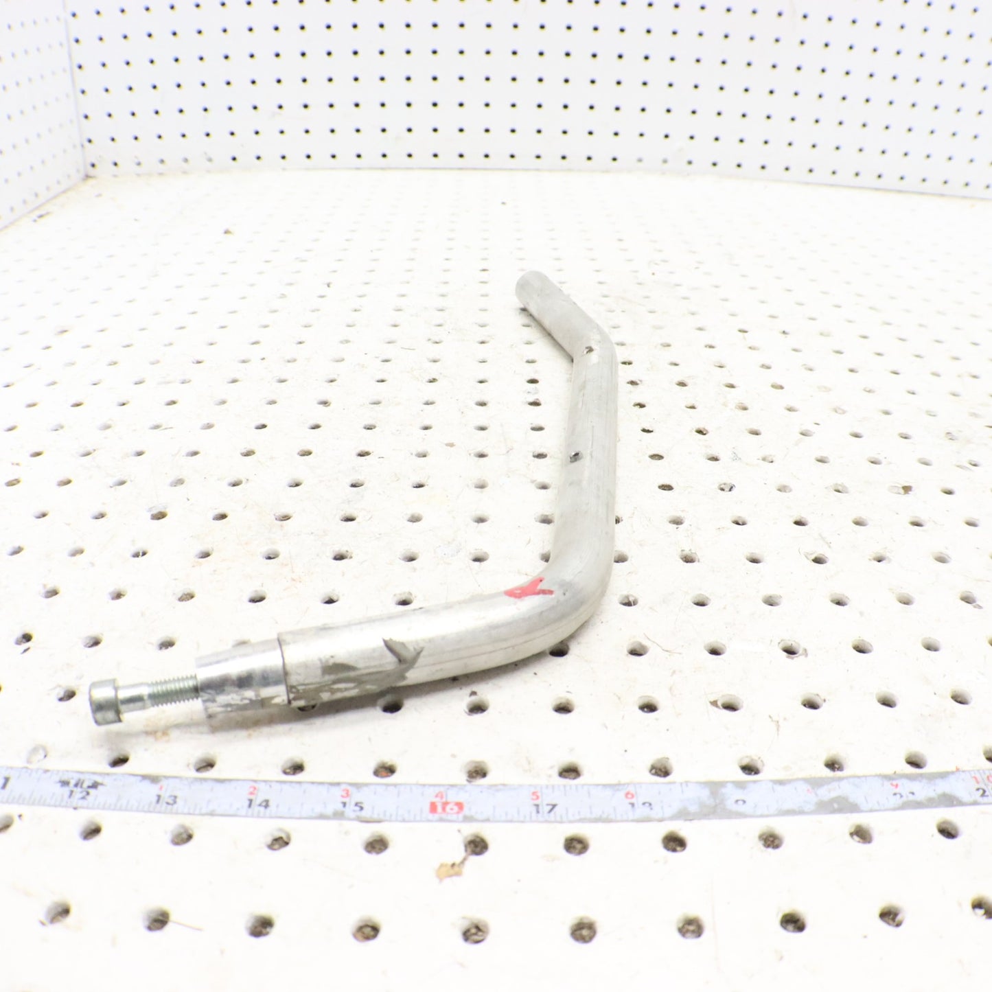 2016 Polaris Rush 800 Tunnel RUNNING BOARD SUPPORT RH 1019179