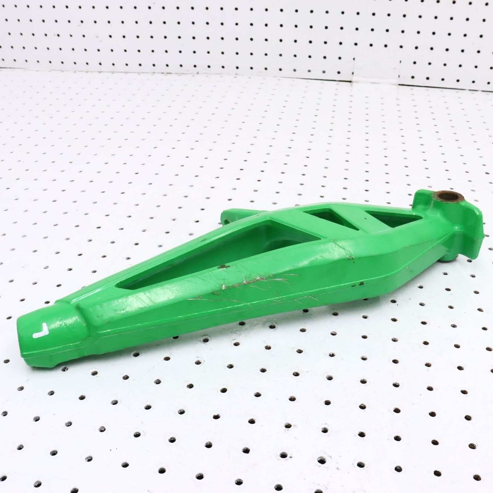 2012 ARCTIC CAT PROCLIMB M800 LEFT FRONT STEERING ARM SPINDLE KNUCKLE 2703-829