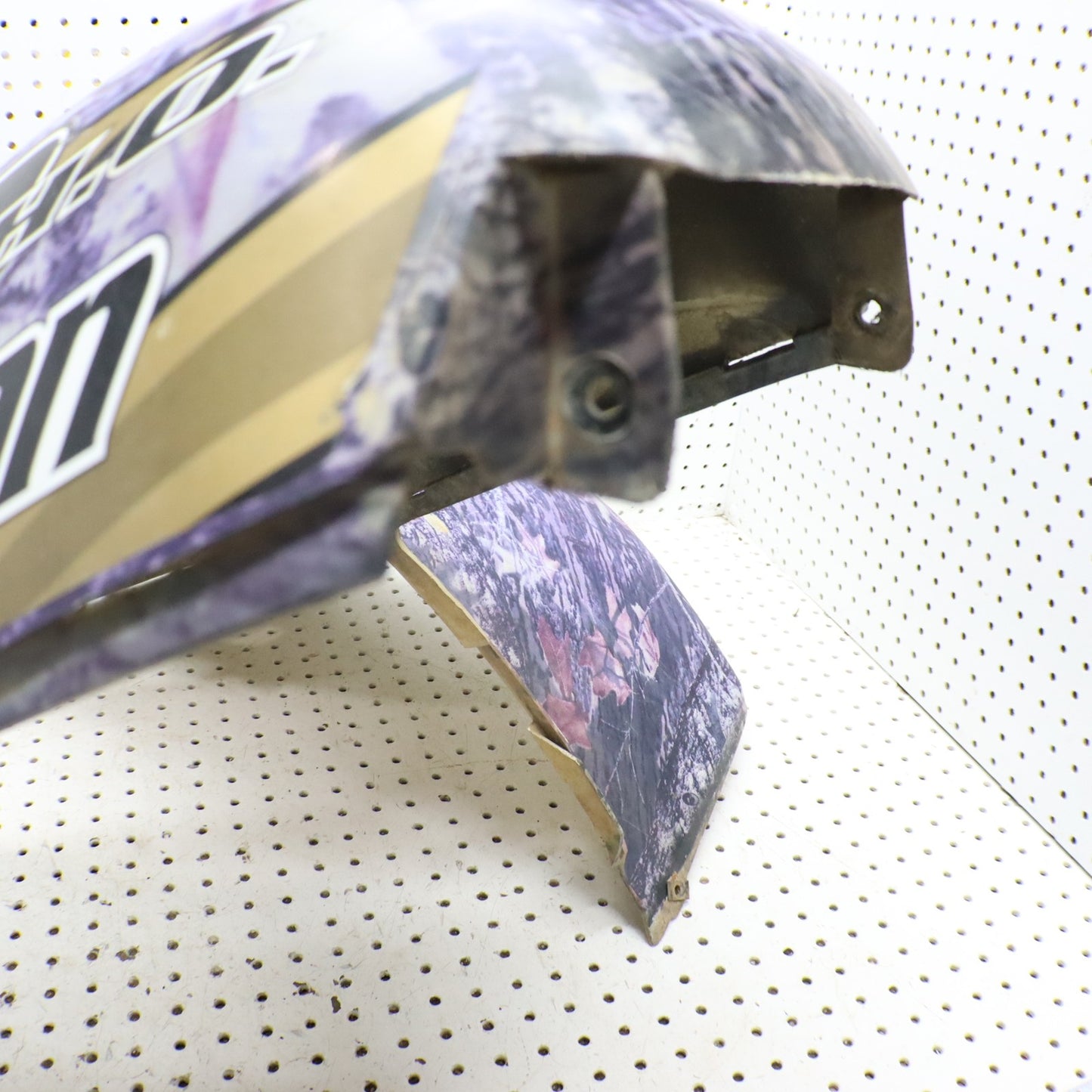 2004 Polaris Sportsman 500 Front Fender 2632818-455 CAMO