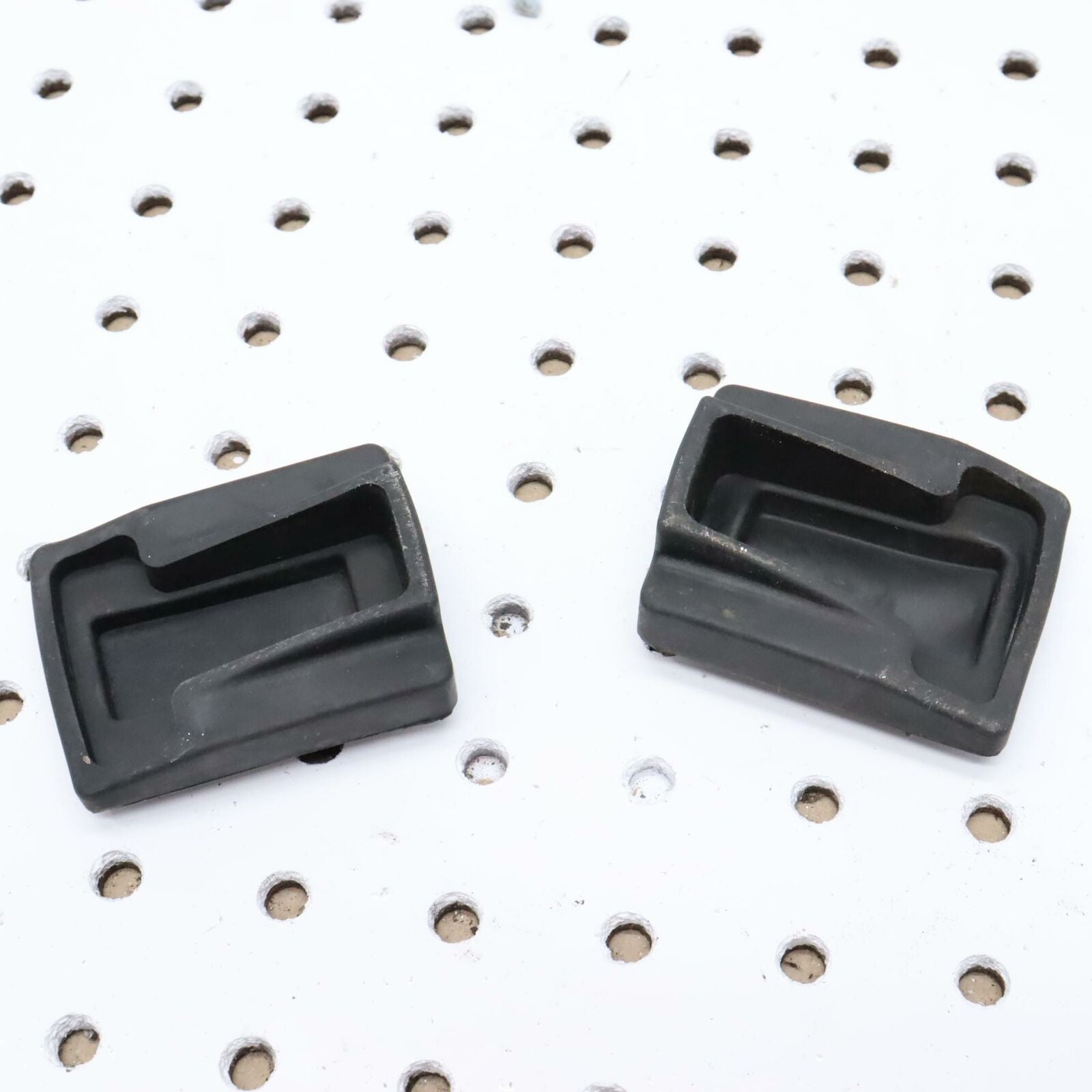 2007 POLARIS IQ 600 RADIATOR RUBBER MOUNT 5412513