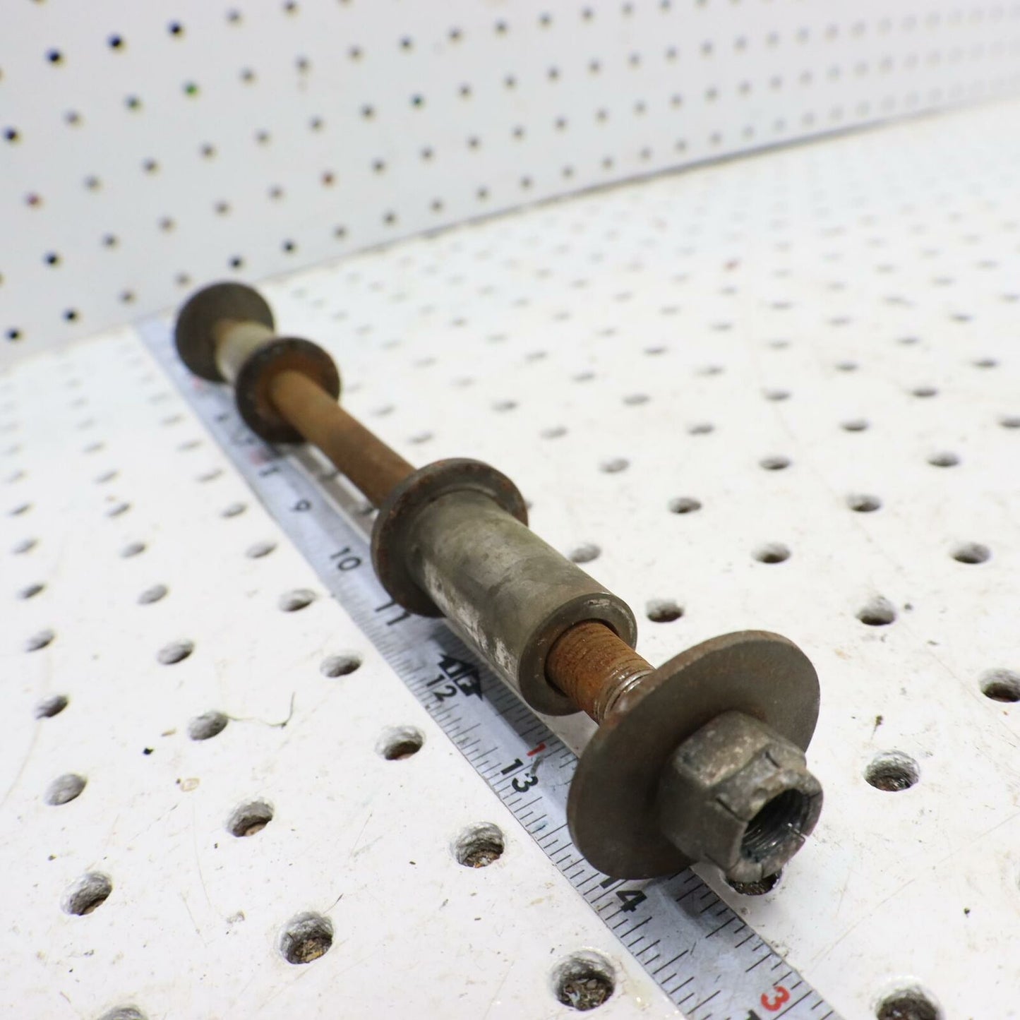 2007 POLARIS IQ 600 REAR SUSPENSION SHAFT  5133365  ; 7518339