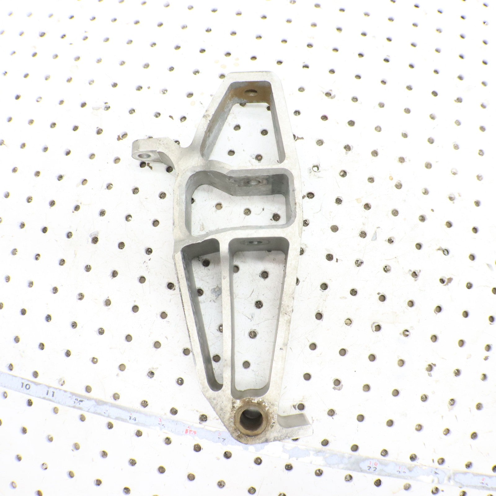 2017 Polaris Pro Rmk 800 Spindle Left 1824040