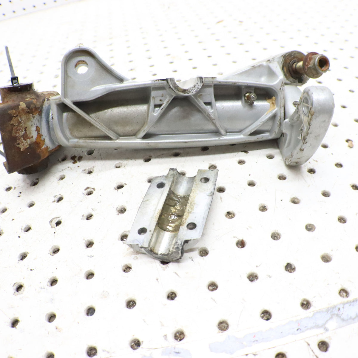 2007 Arctic Cat F6 Spindle Right 2703-220