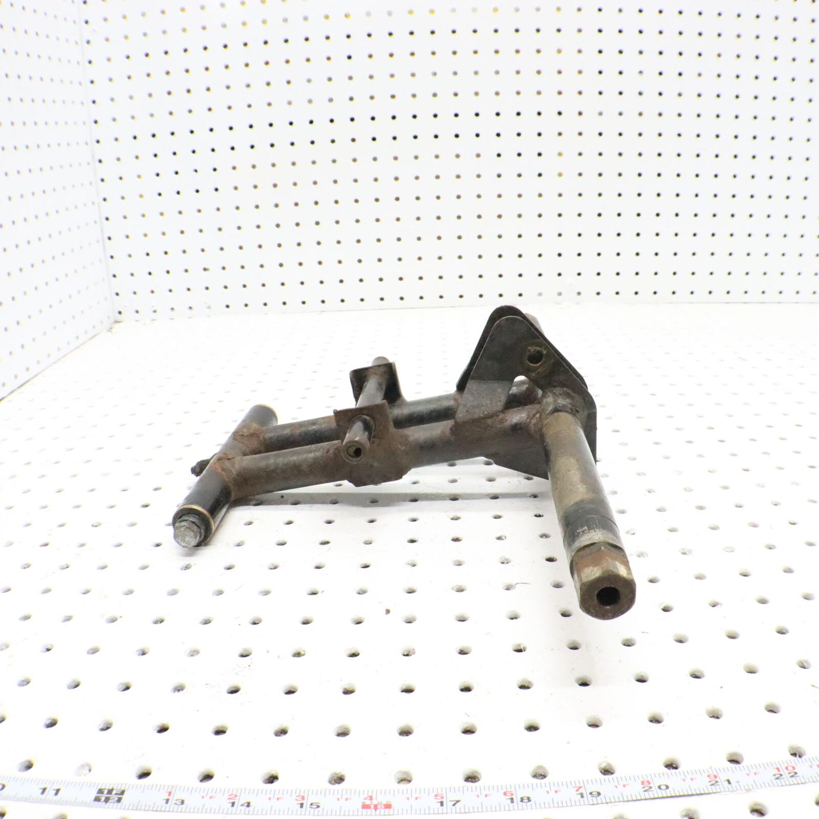 2002 ARCTIC CAT ZL 600 REAR TORQUE ARM IDLER ARM 0704-583