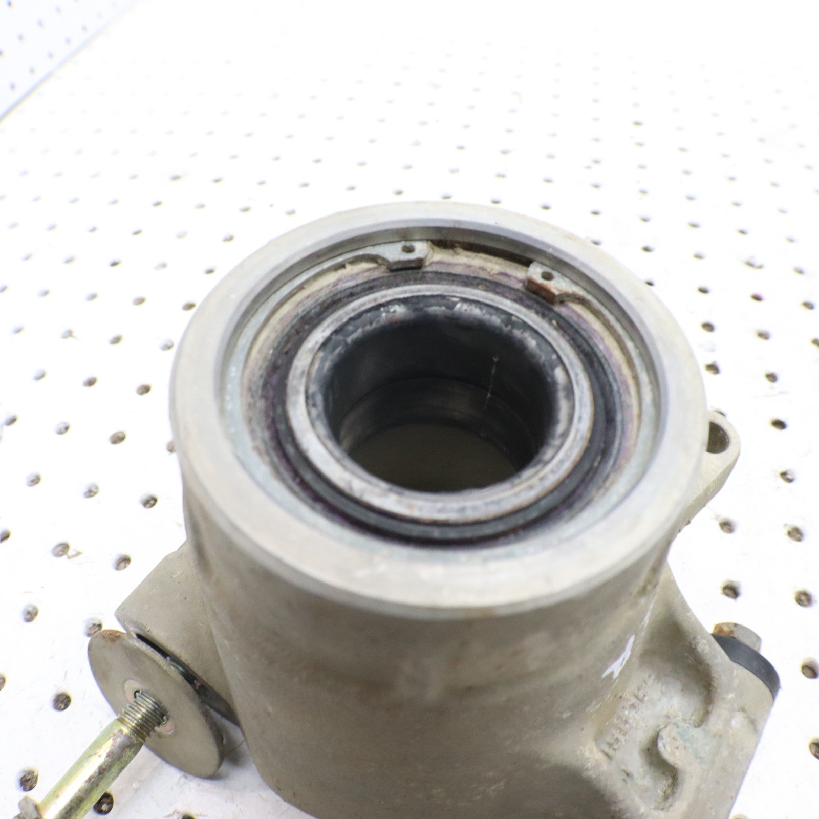 2009 Polaris Sportsman 800 Bearing Carrier Knuckle Rear 5135563 LEFT REAR 