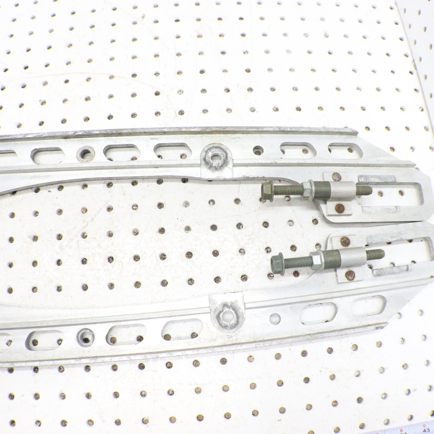 2016 Polaris Rush 800 Slide Rails L & R 1543566-309 ; 1543567-309 GOOD!