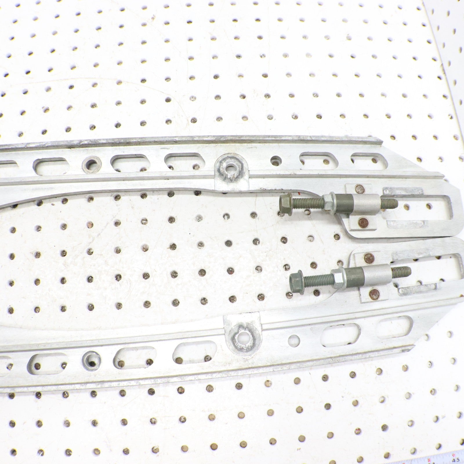 2016 Polaris Rush 800 Slide Rails L & R 1543566-309 ; 1543567-309 GOOD!