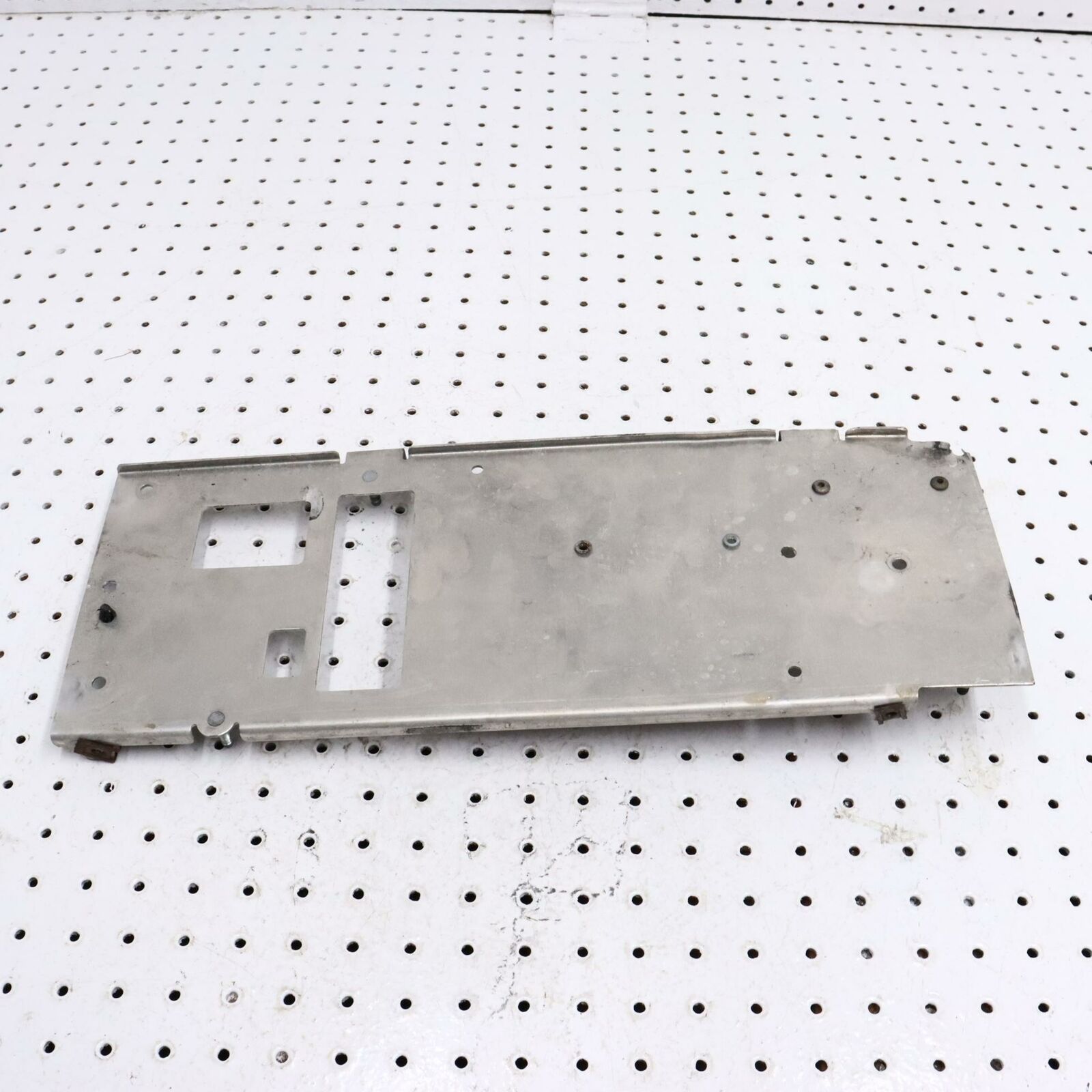 2007 POLARIS IQ 600 ASM-PLATE,ELEC CENTER W/STUDS 1015761