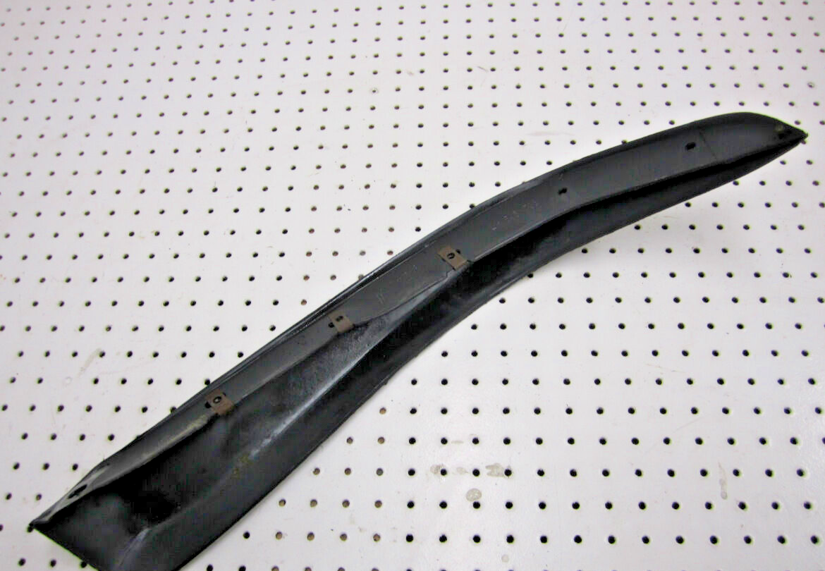 2000 POLARIS MAGNUM 325 4X4 MUD GUARD FRONT LEFT 5431799-070 5431799