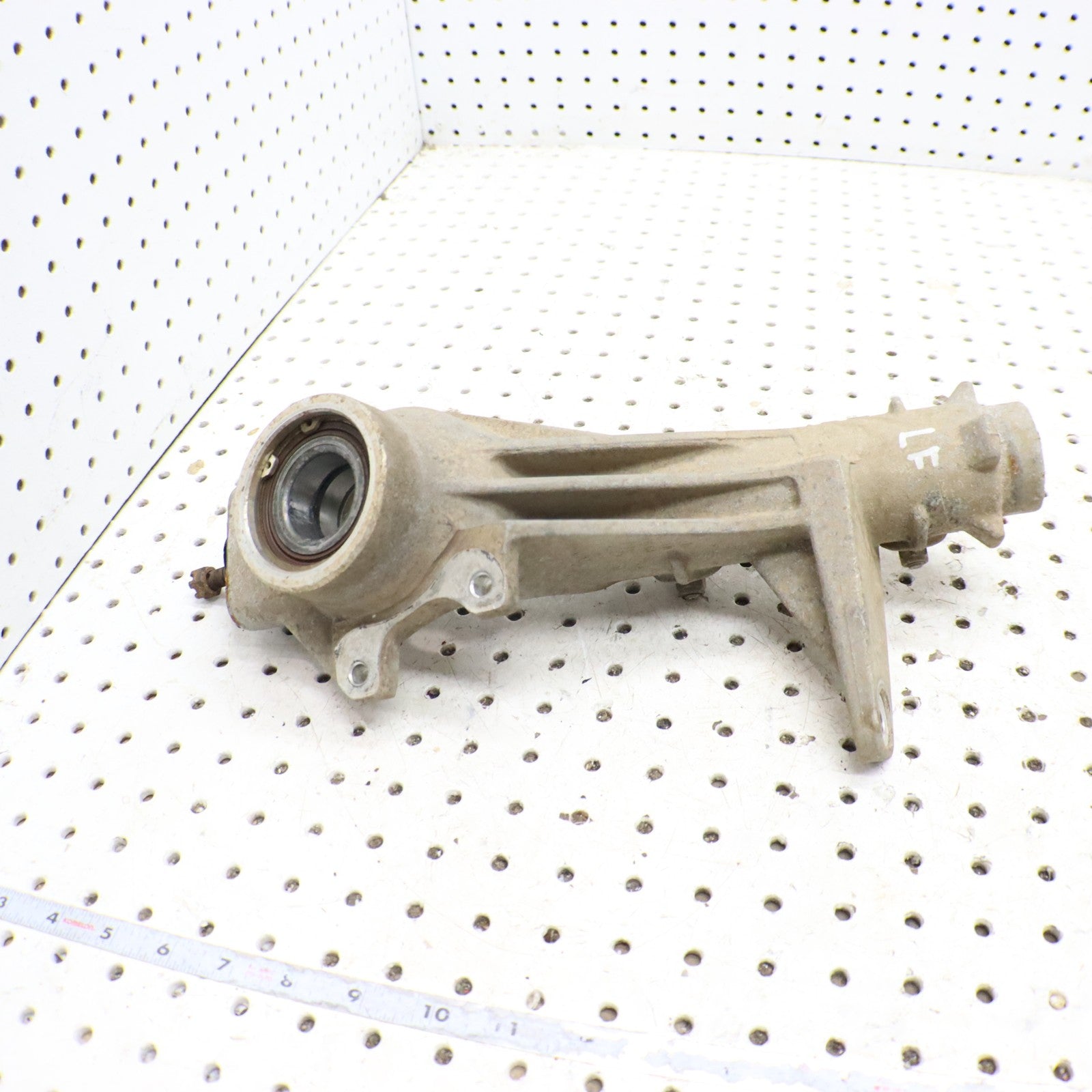 2004 Polaris Sportsman 500 Front Hub Strut LEFT 5132301 1822653