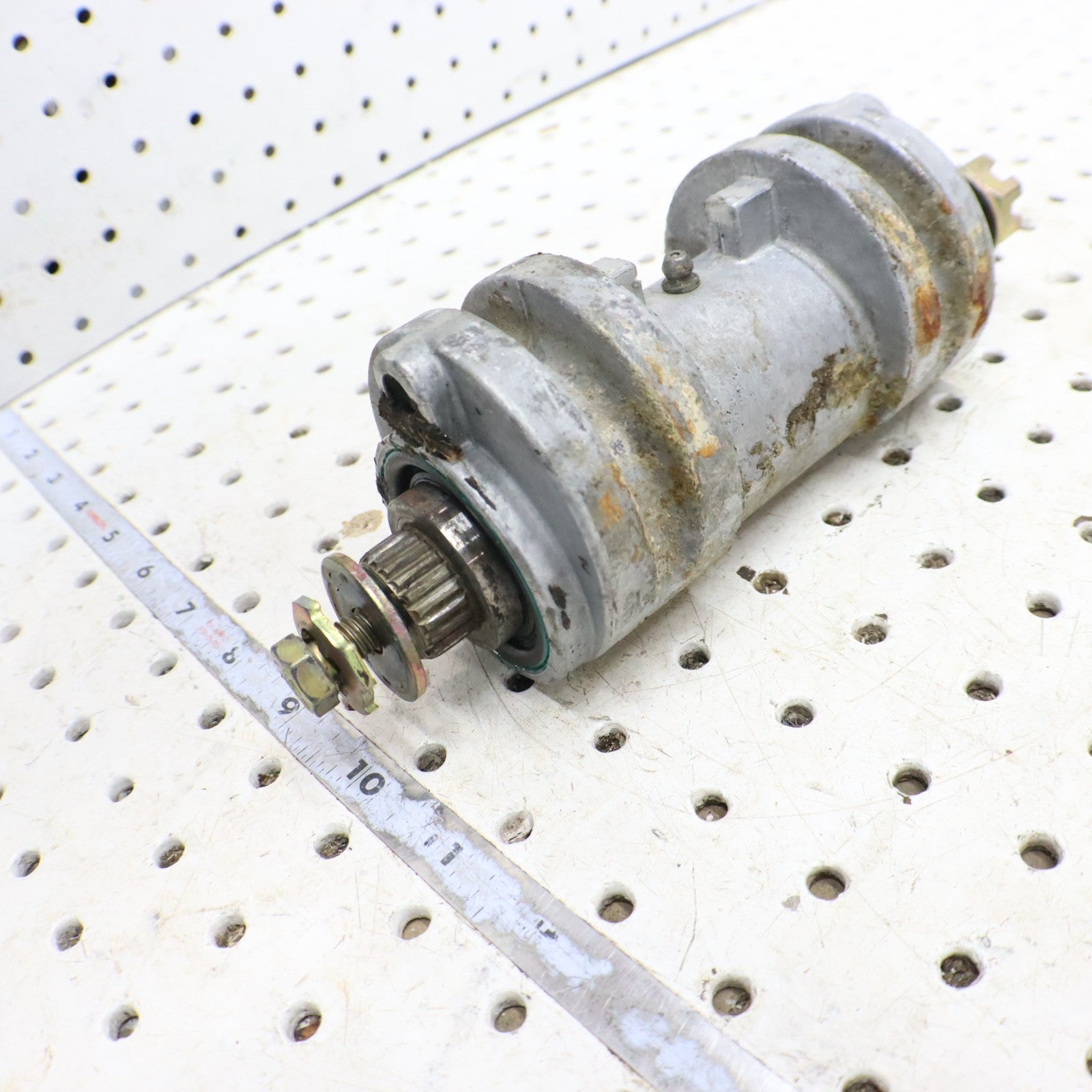 1995 Polaris Xplorer 400 Center Tightener Eccentric 1380057 1380129