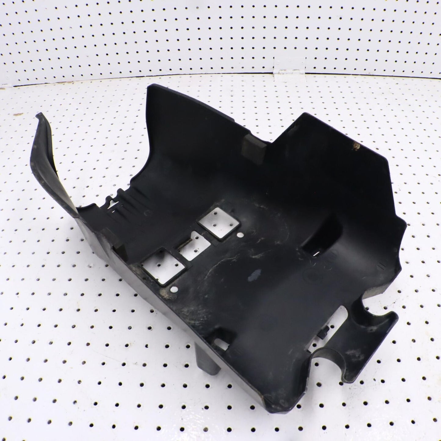 2013 YAMAHA GRIZZLY 700 GAS FUEL TANK GUARD PROTECTOR 1HP-F4141-00-00