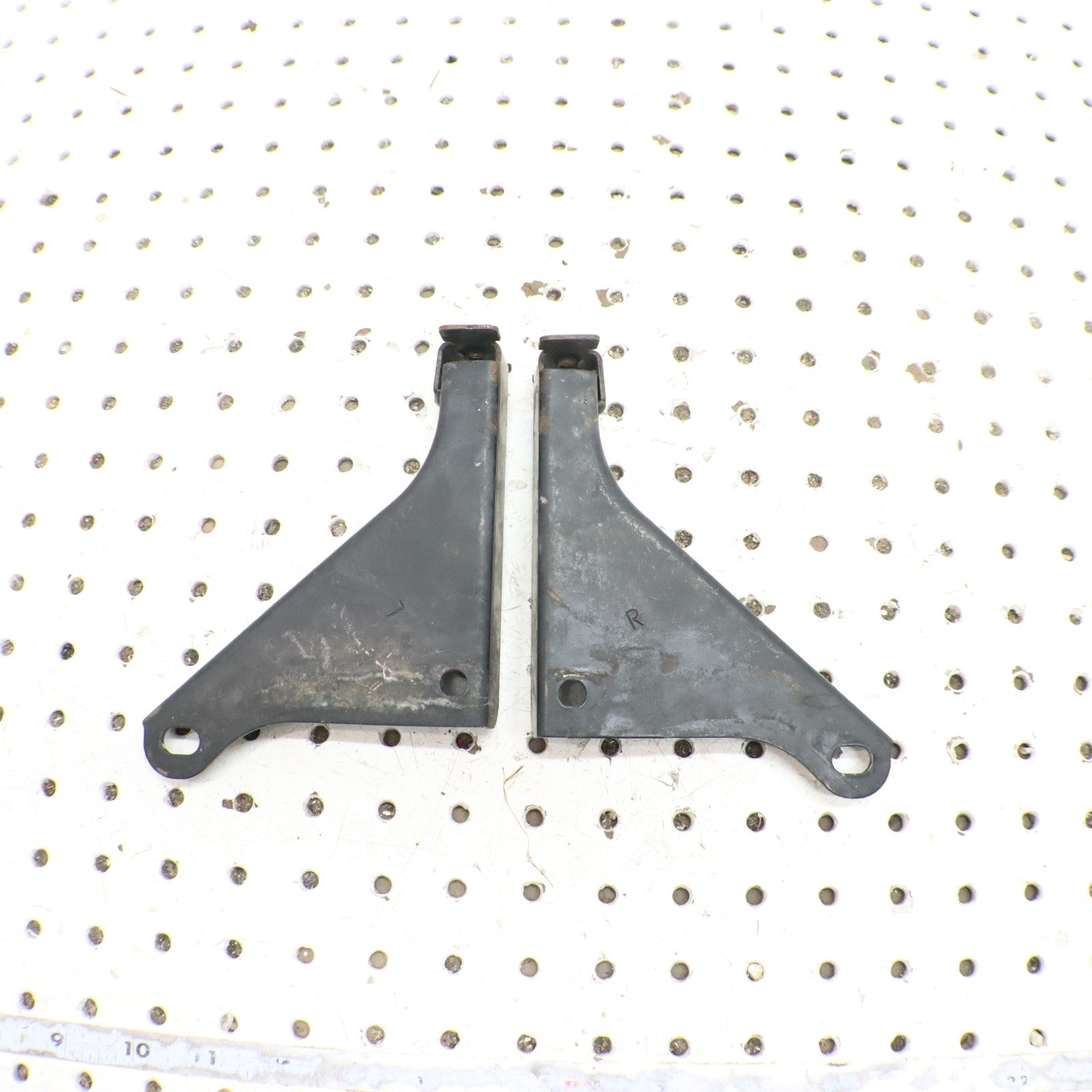 1995 Polaris Xplorer 400 Rear Rack Mount 1040524-067 1040525-067