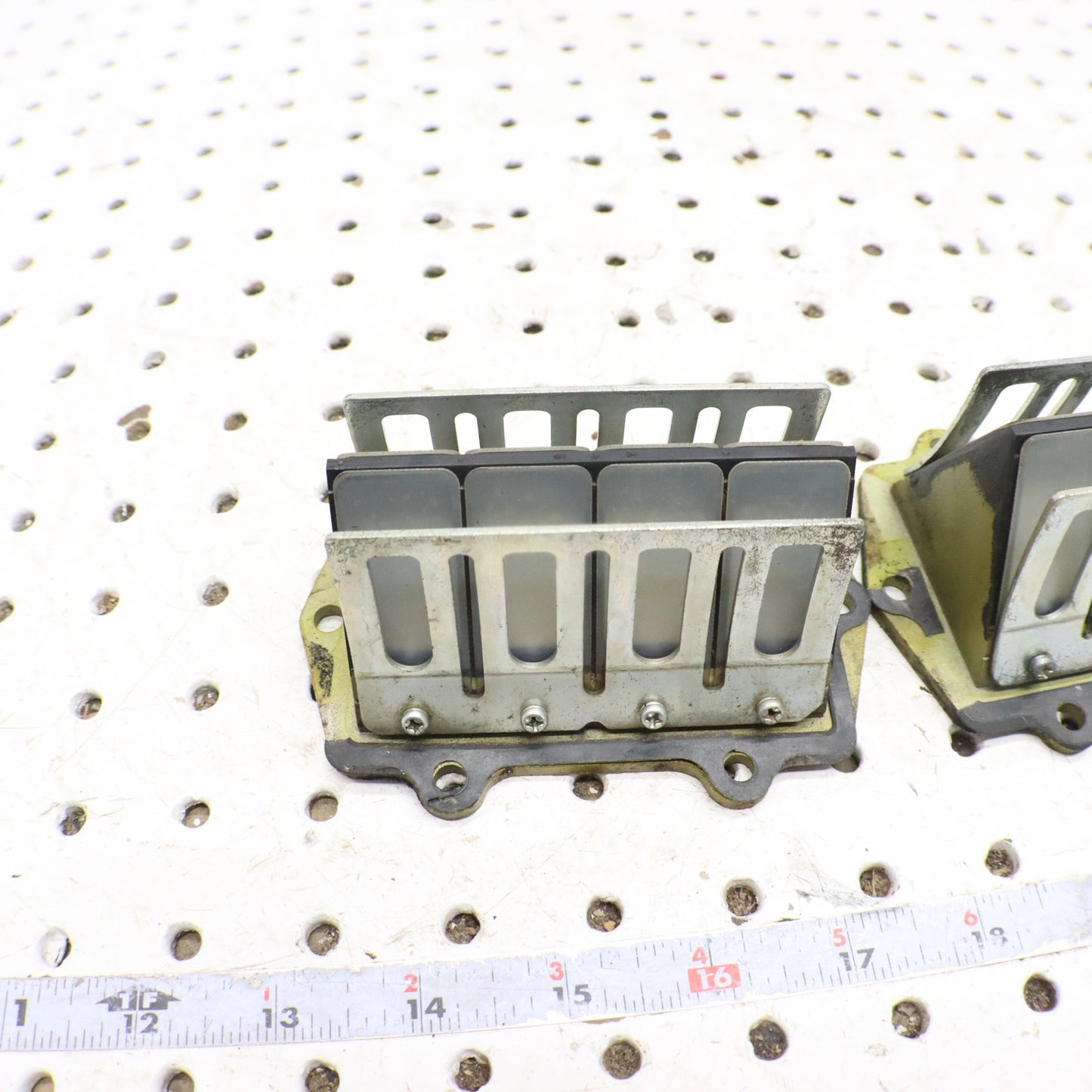 2009 Arctic Cat Crossfire R 8 Intake Reed Block Reeds 3007-534 GOOD