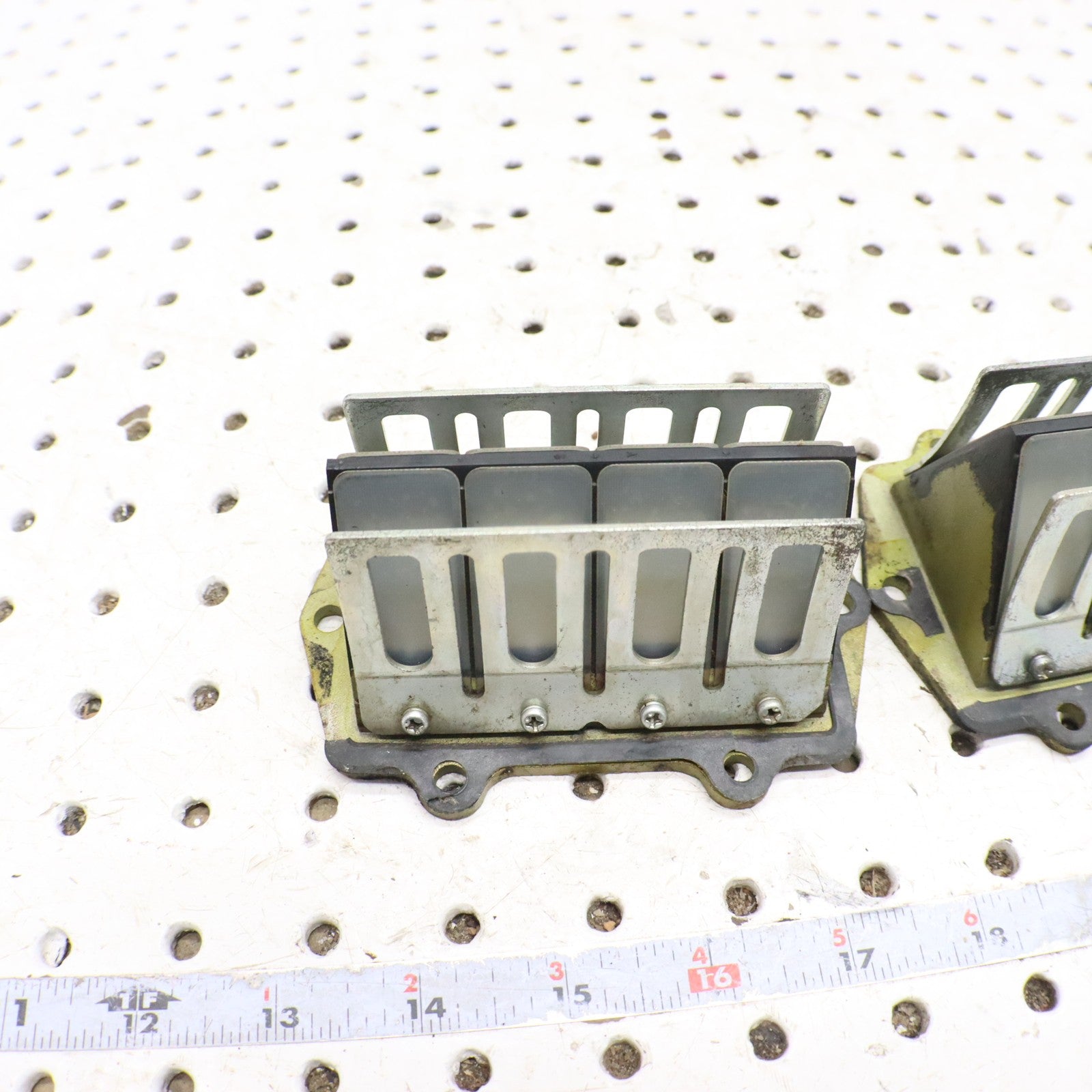 2009 Arctic Cat Crossfire R 8 Intake Reed Block Reeds 3007-534 GOOD