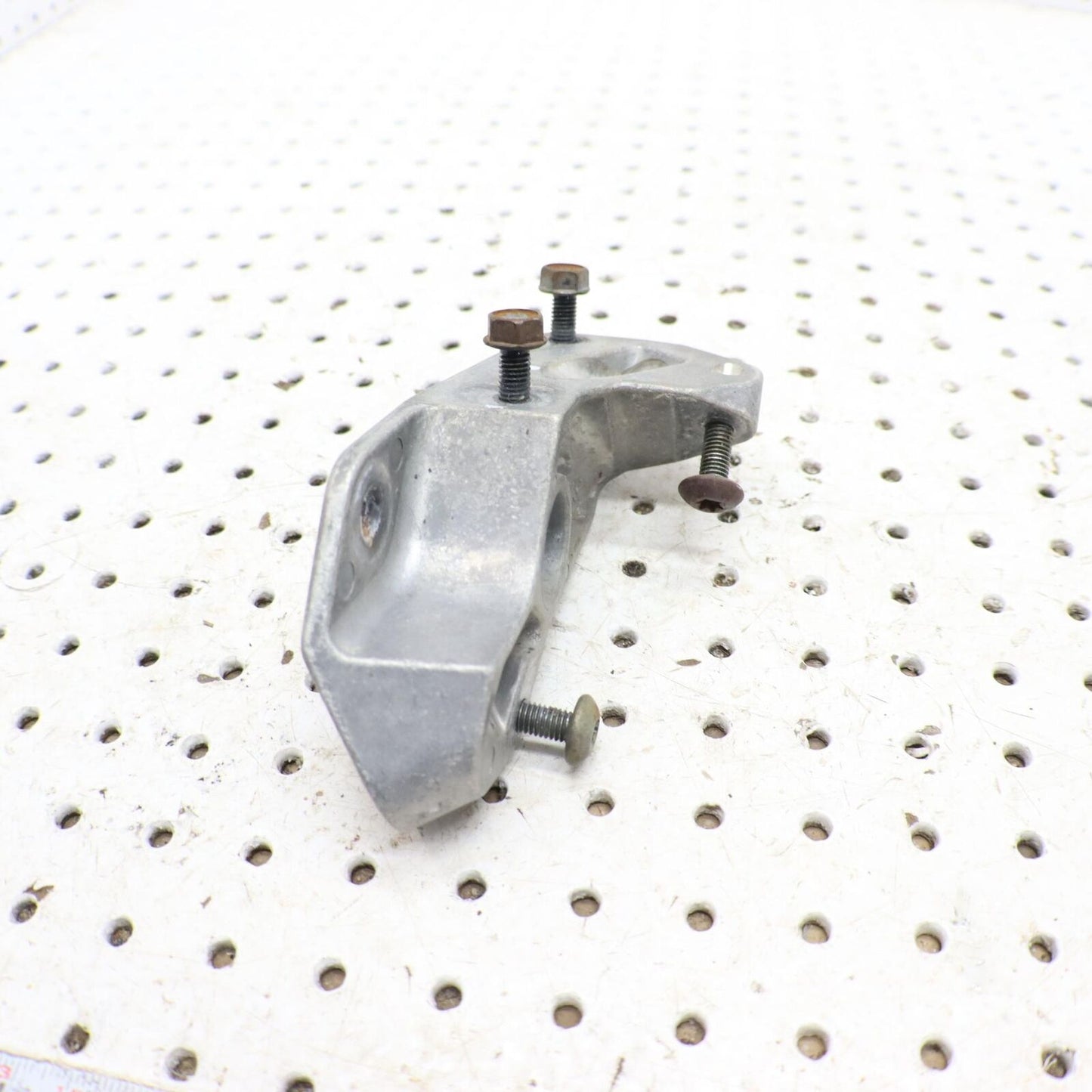 2015 POLARIS SWITCHBACK 800 FRAME SUPPORT BRACE, REAR, LEFT, MACH 5138292