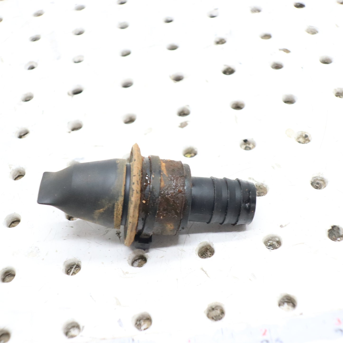 2020 Polaris Sportsman 570 VALVE BREATHER WITH .53 IN BARB 7052577