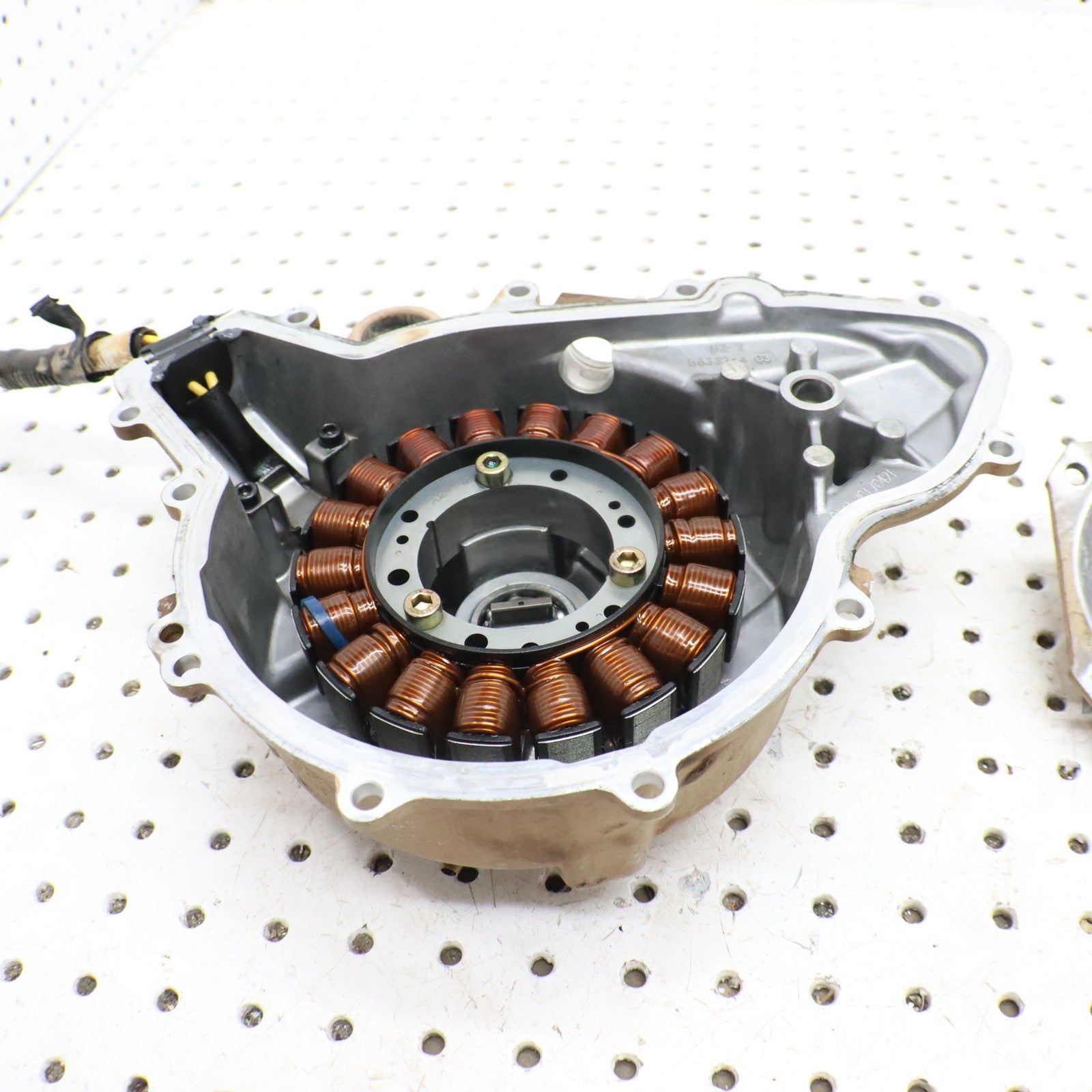 2017 Polaris Sportsman 570 Stator Cover Waterpump 2205170; 3022724; 5144584 