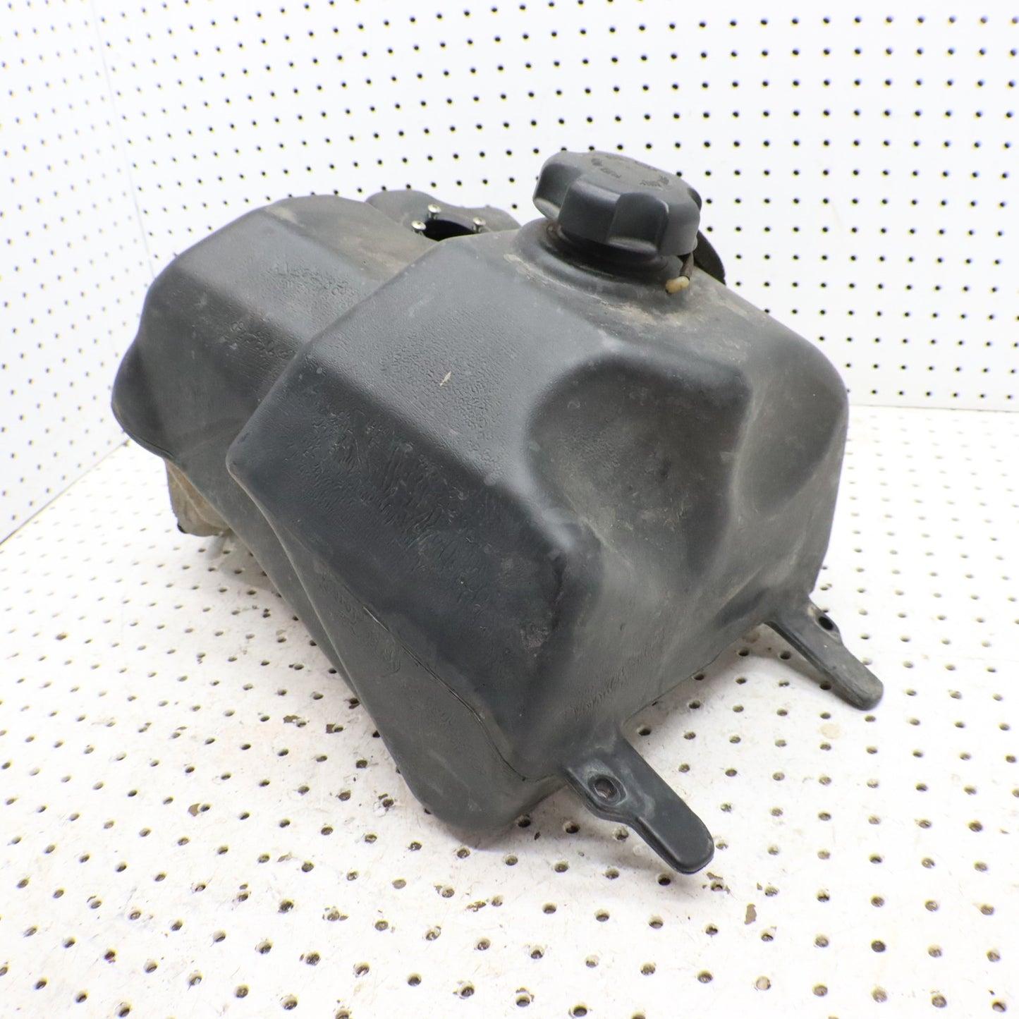 2004 Polaris Sportsman 500 Fuel Tank Gas Tank 2520339; 2520556