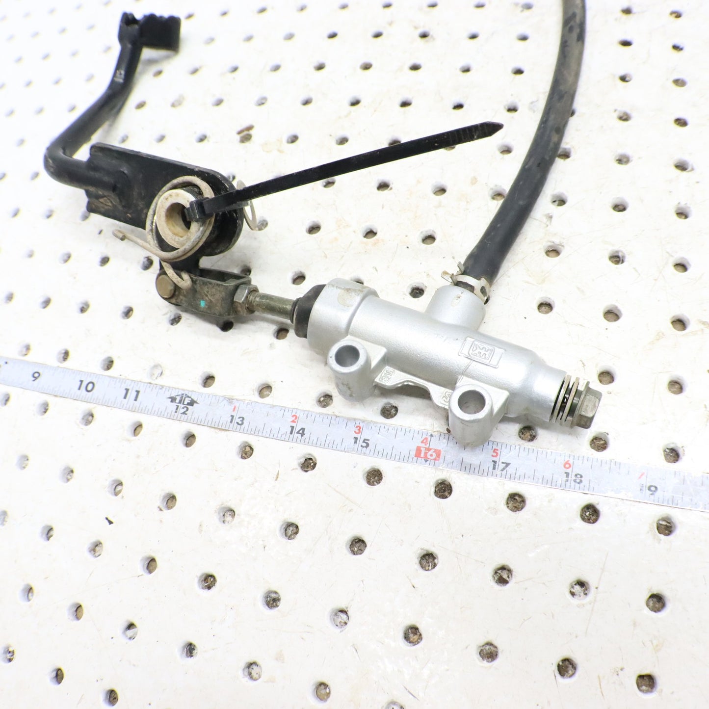 2015 Polaris Sportsman 570 Foot Brake Pedal & Master Cylinder 1912301 1911657