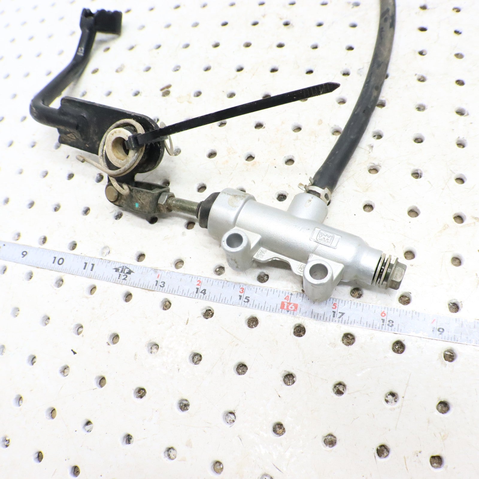 2015 Polaris Sportsman 570 Foot Brake Pedal & Master Cylinder 1912301 1911657