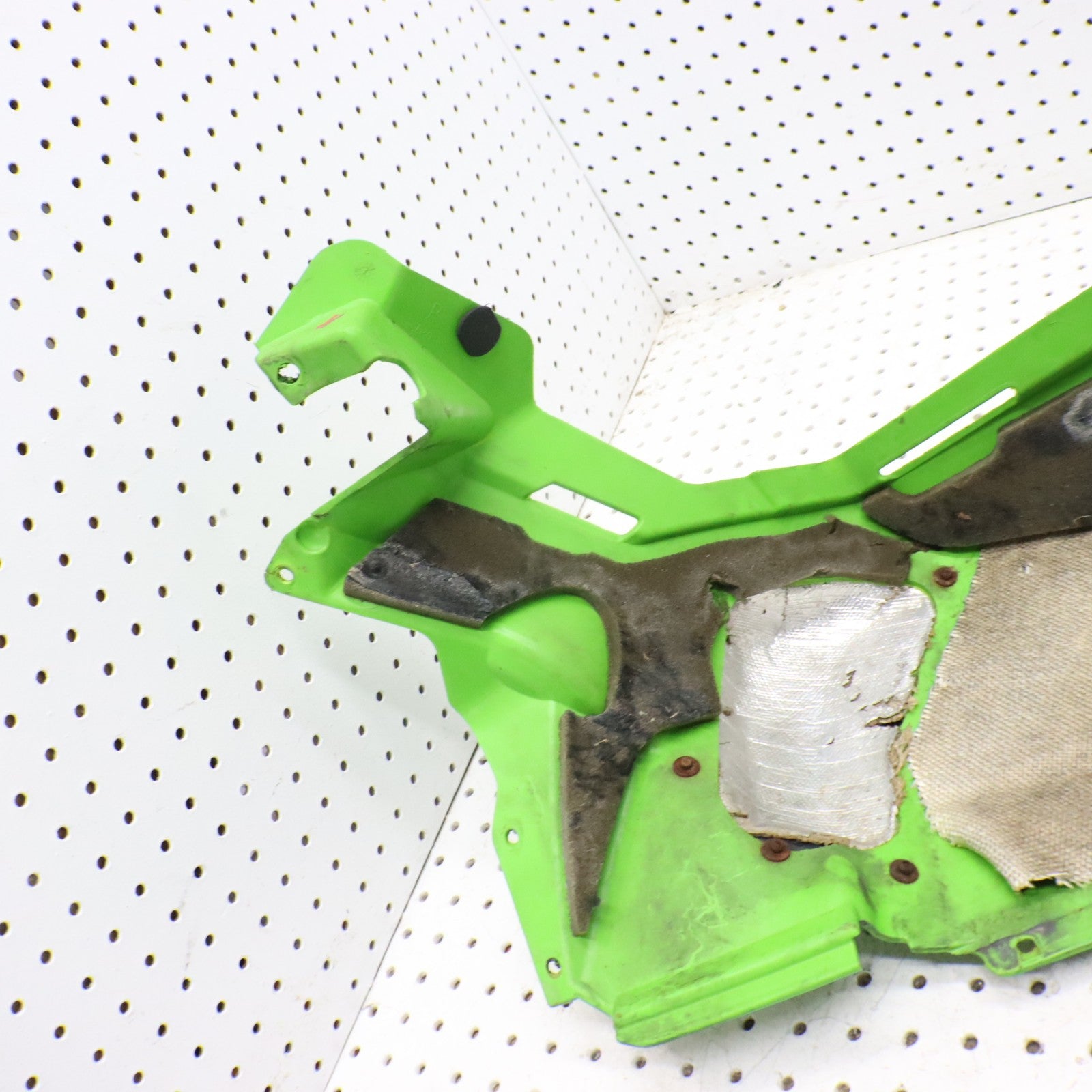 2016 Arctic Cat M8000 Fender Bellypan Right 4718-668; 4718-220